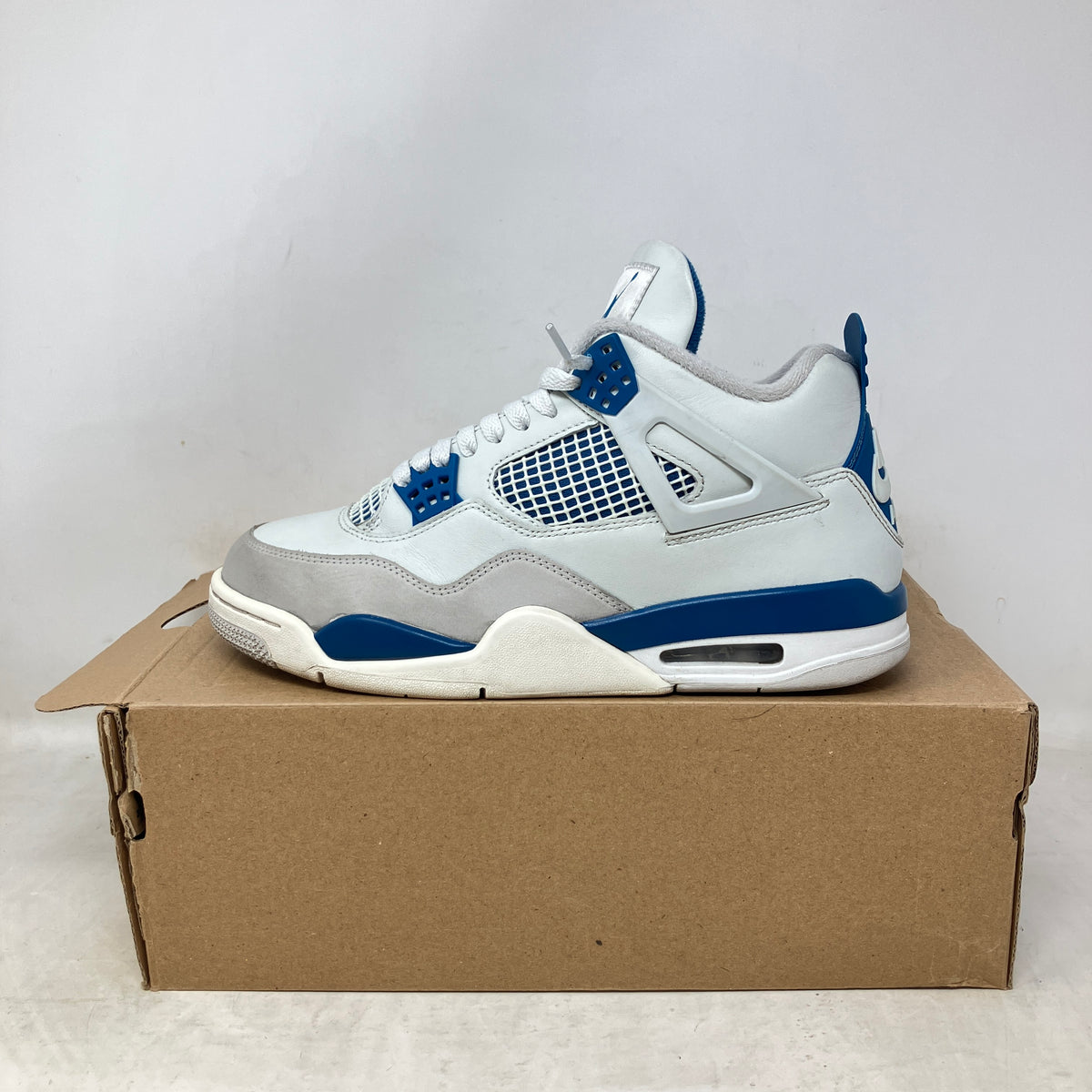 Jordan 4 Retro Military Blue (2024)
