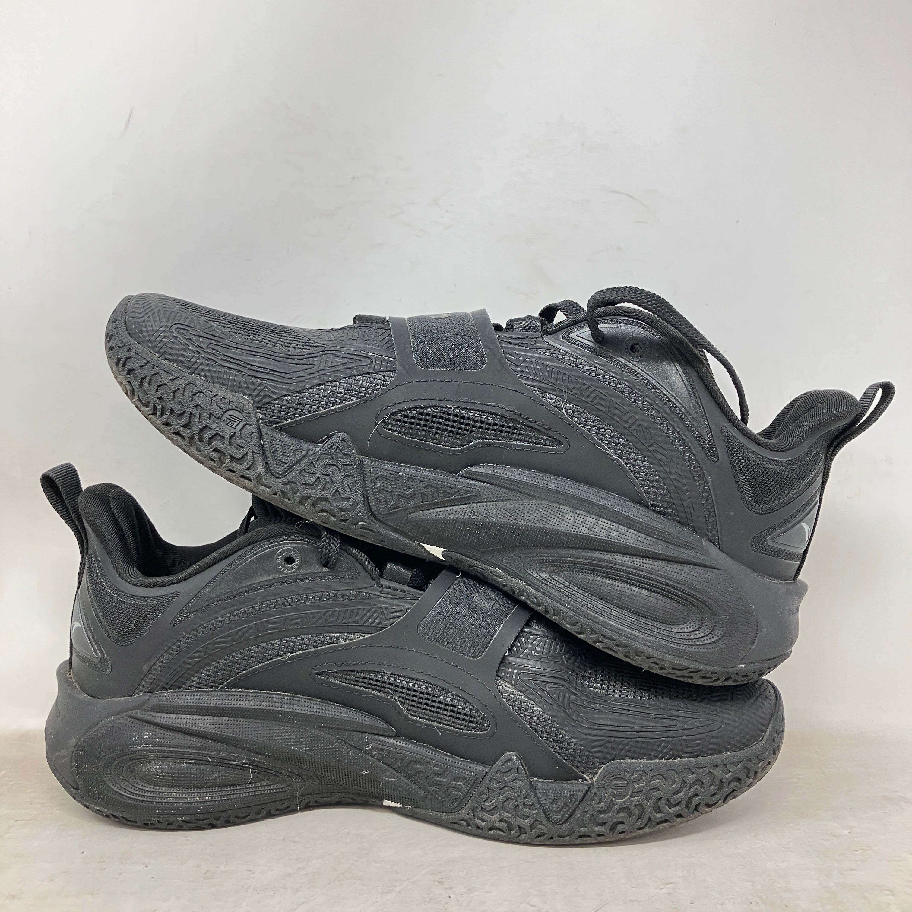 Anta Kai 1 Yin Triple Black