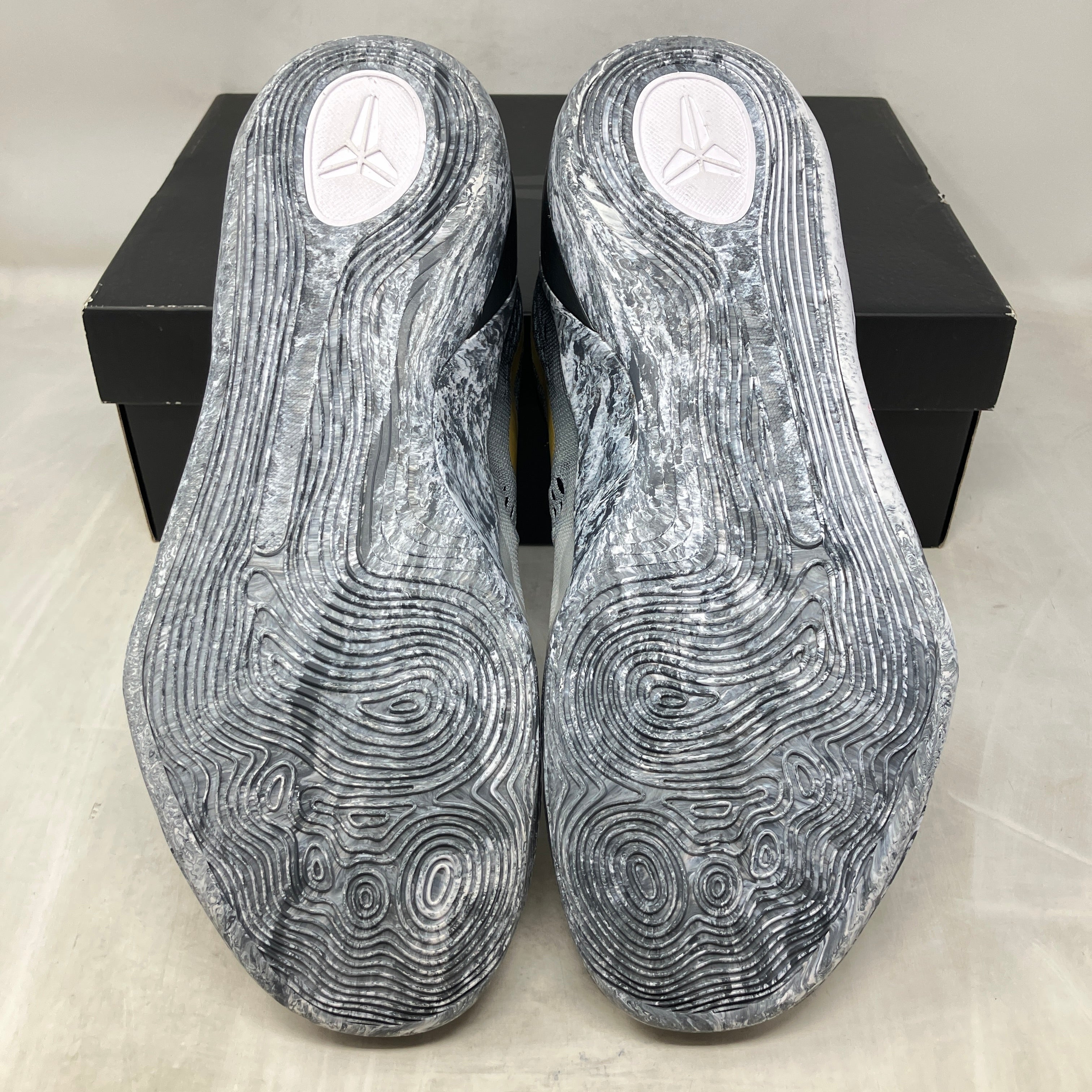 Nike Kobe 9 EM Low Protro Mambacita