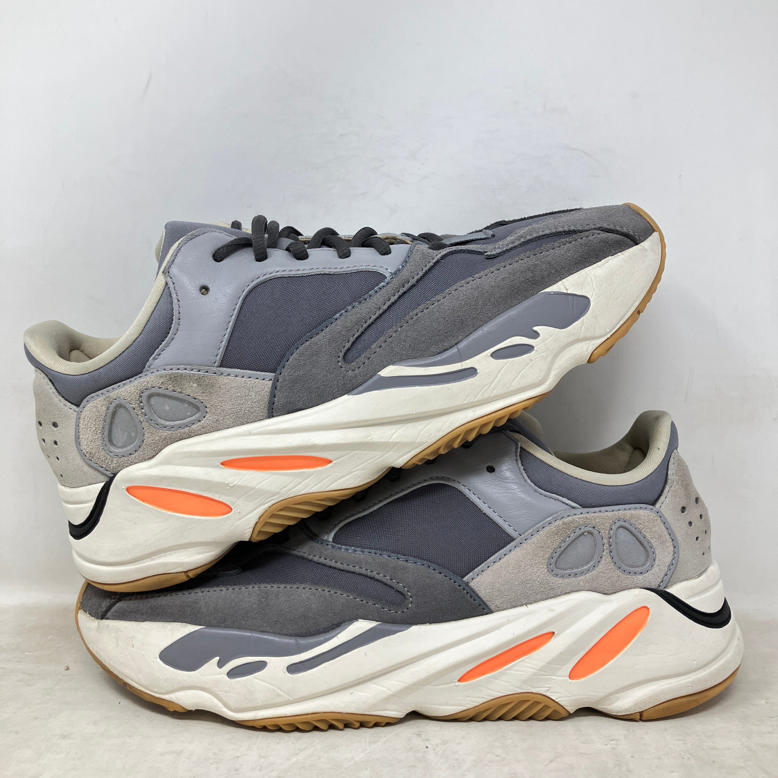 adidas Yeezy Boost 700 Magnet