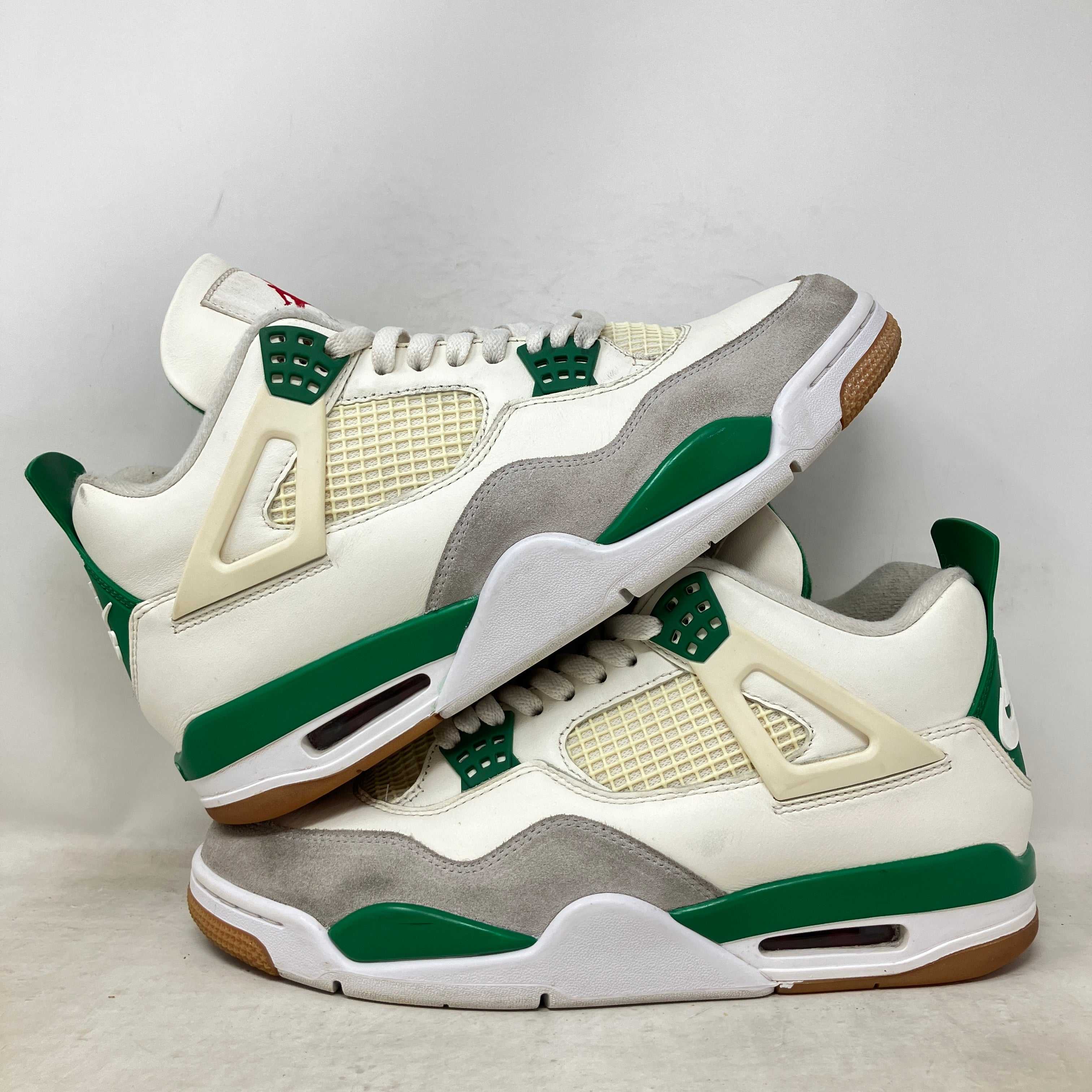 Jordan 4 Retro SB Pine Green