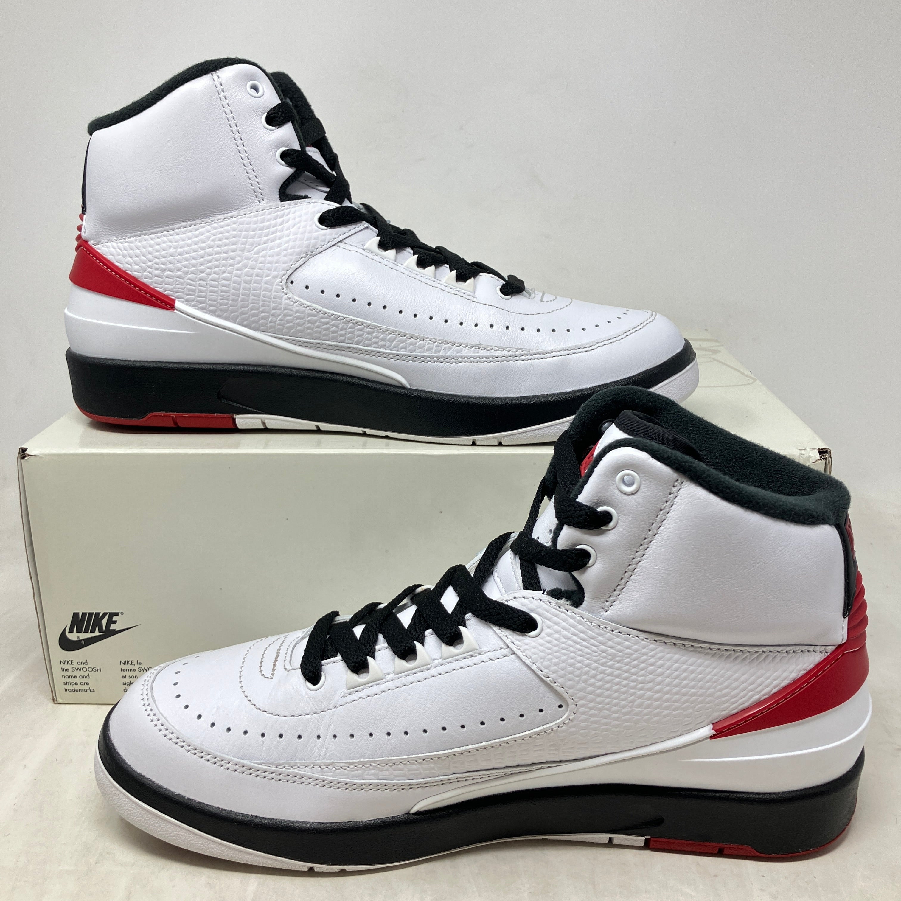Jordan 2 Retro OG Chicago (2022)