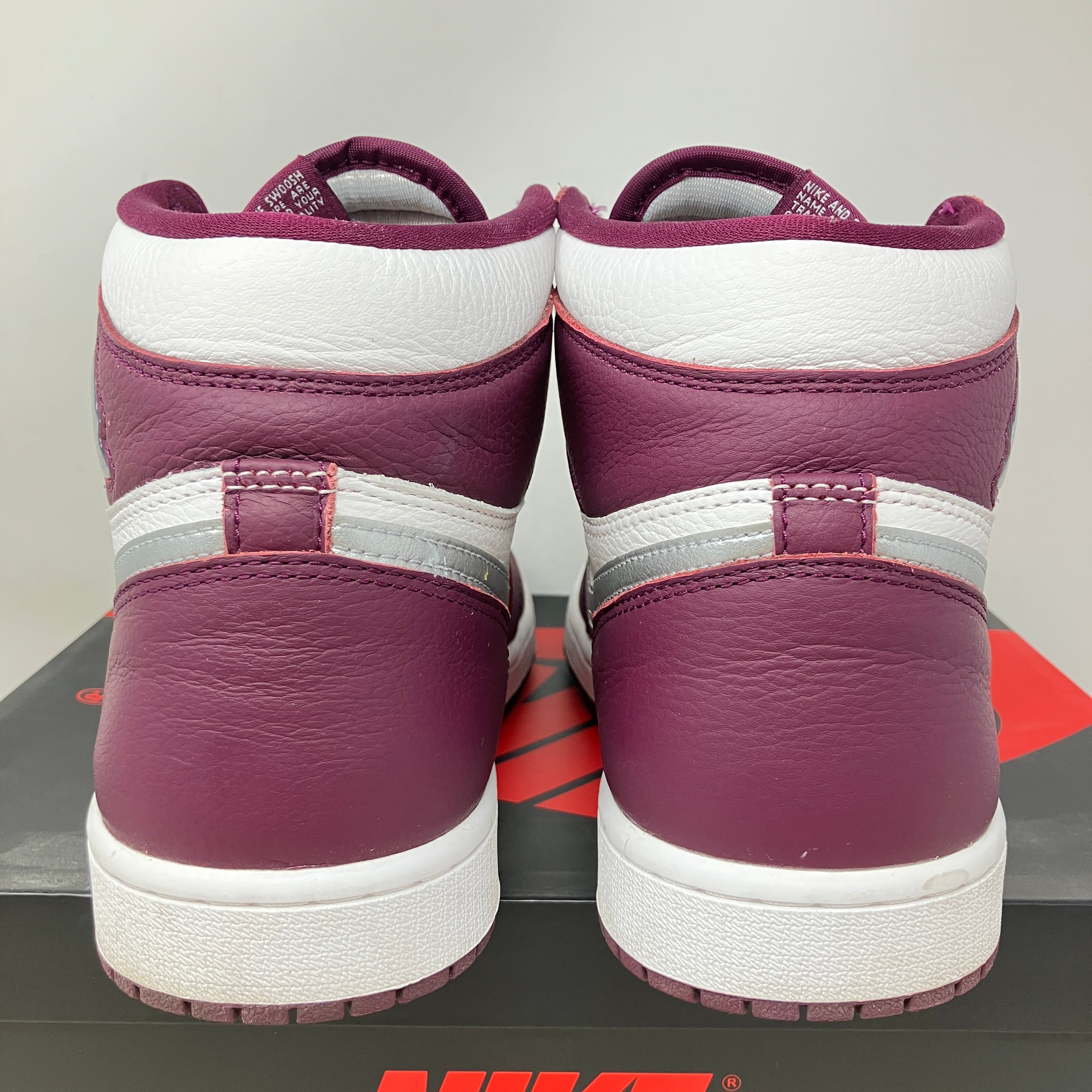 Jordan 1 Retro High OG Bordeaux