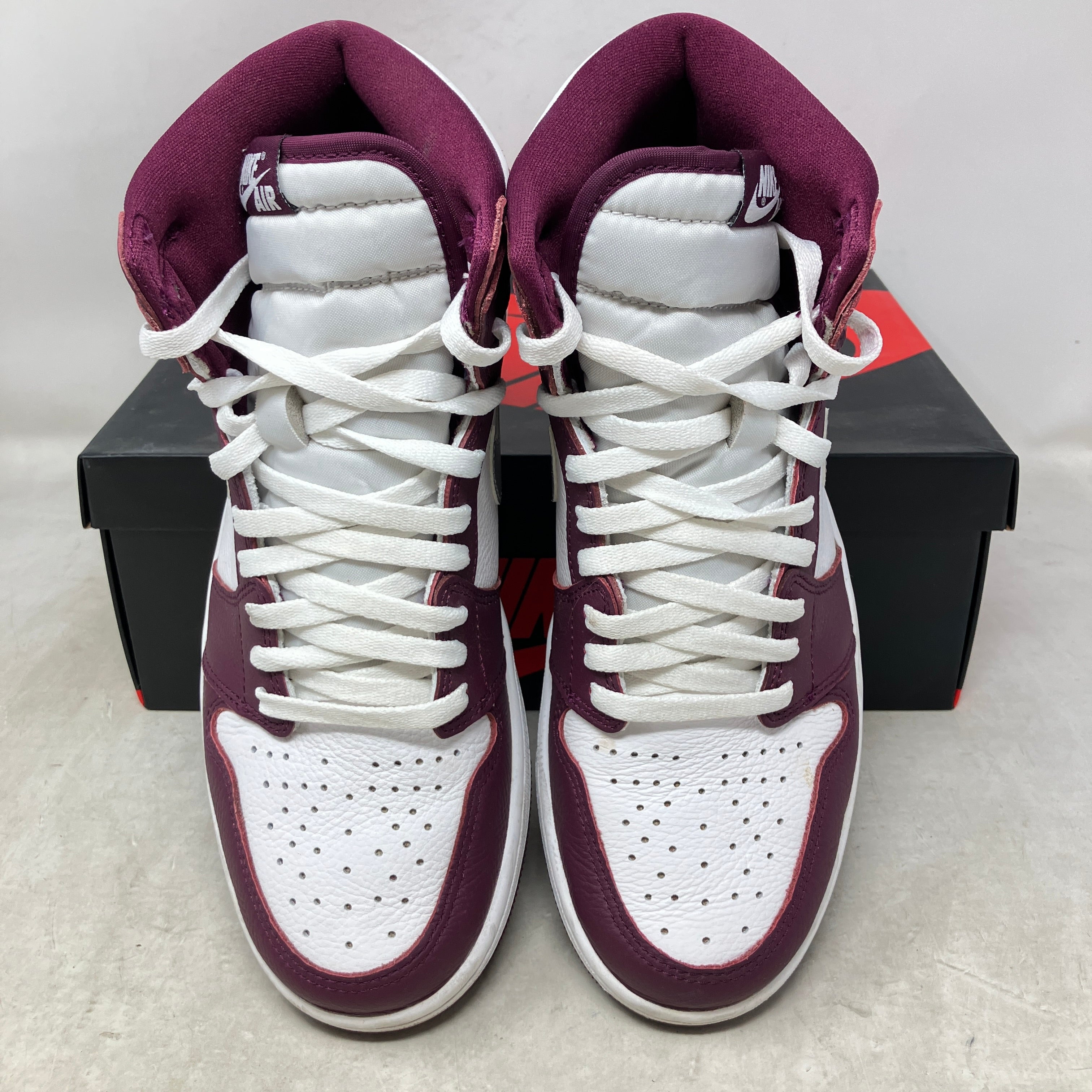 Jordan 1 Retro High OG Bordeaux