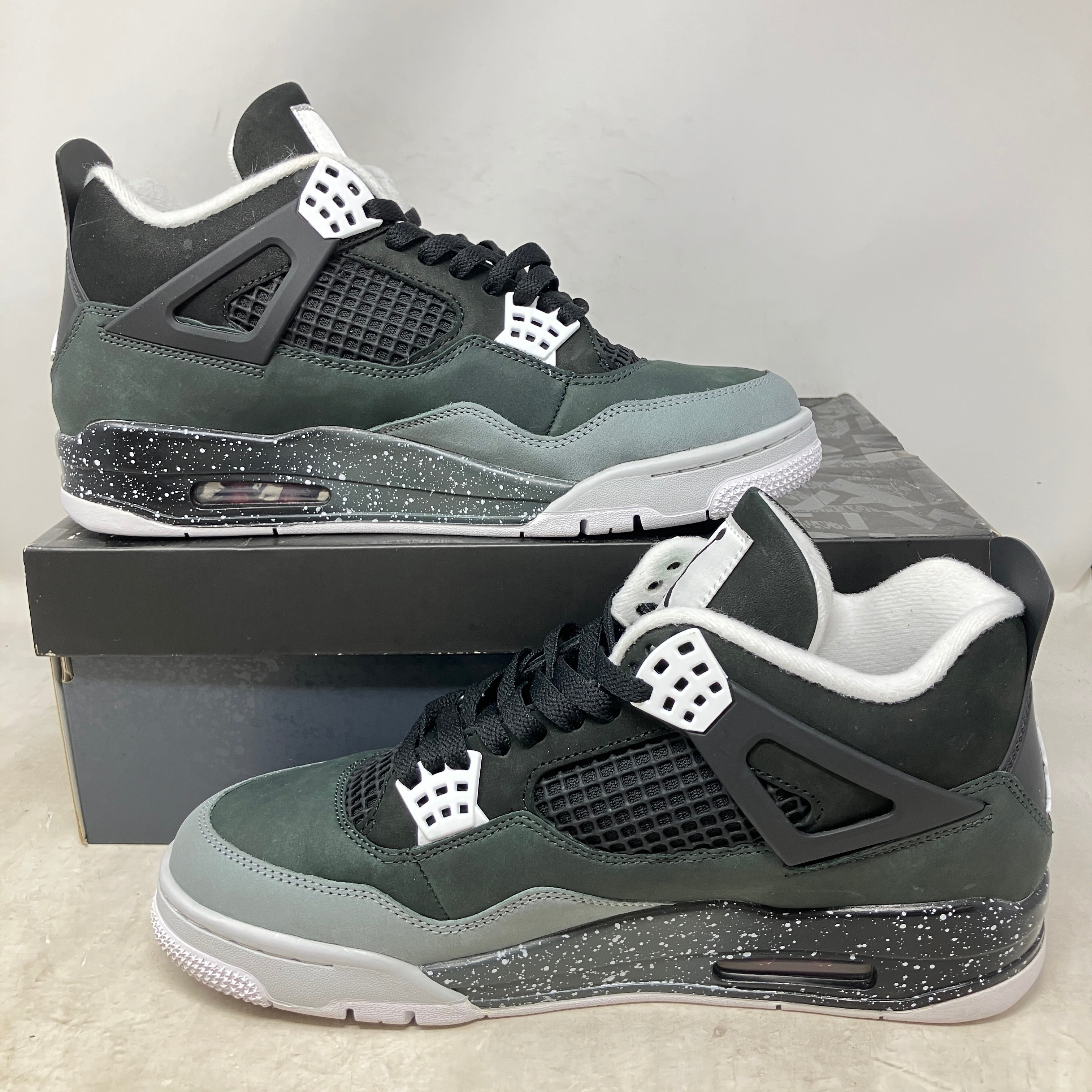 Jordan 4 Retro Fear (2024)
