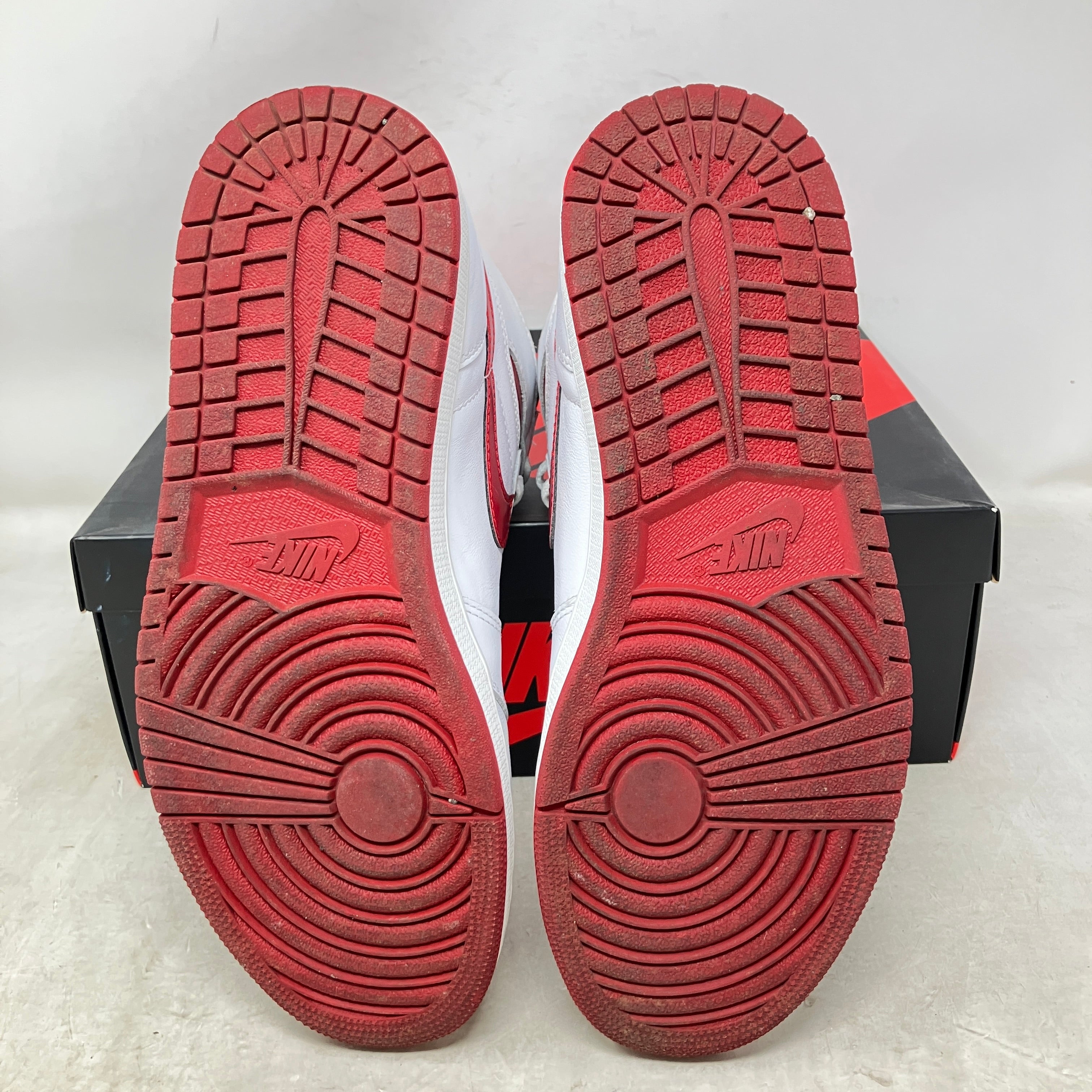 Jordan 1 Retro Metallic Red (2017)