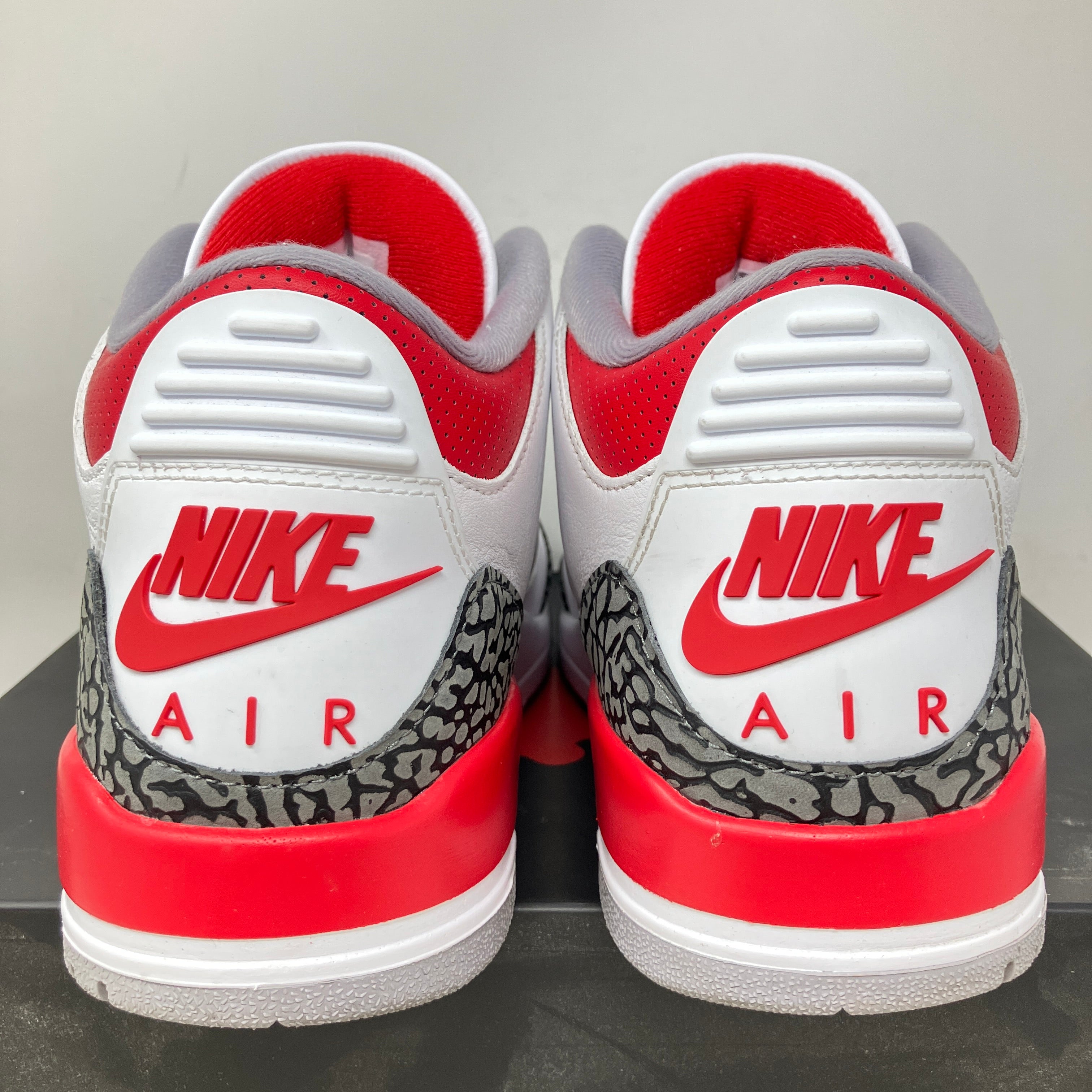 Jordan 3 Retro Fire Red (2022)