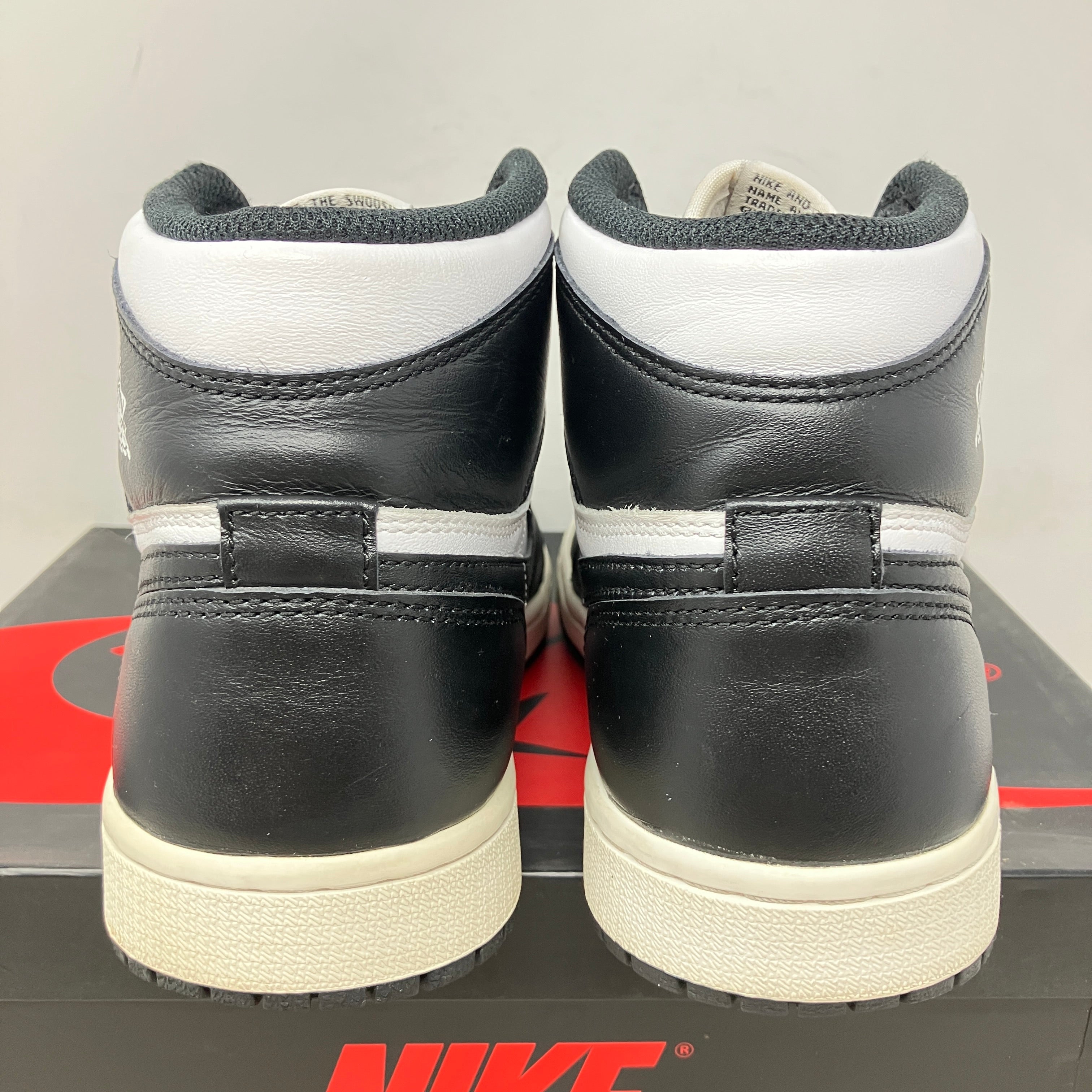 Jordan 1 Retro Black White (2014)