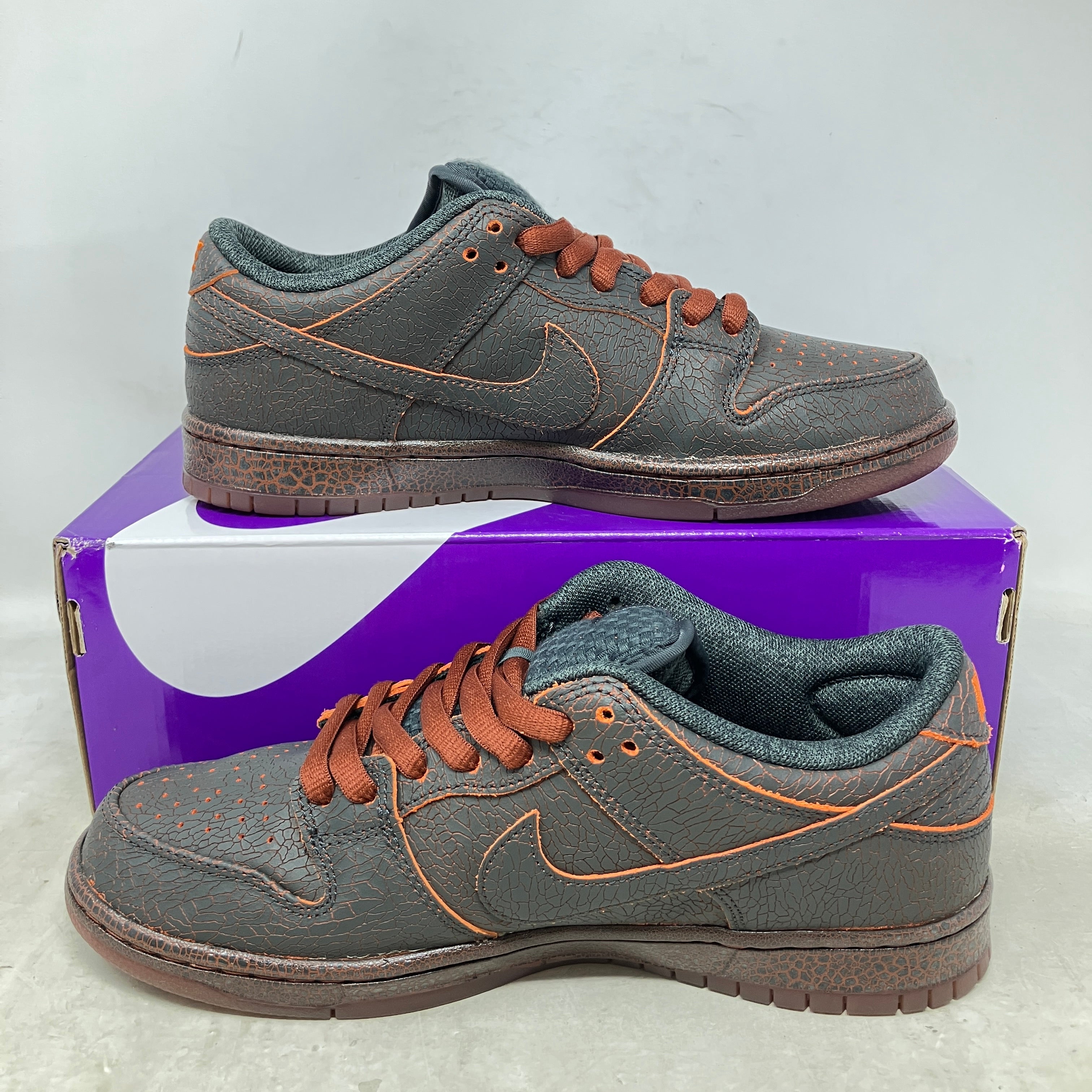 Nike Dunk SB Low Krampus