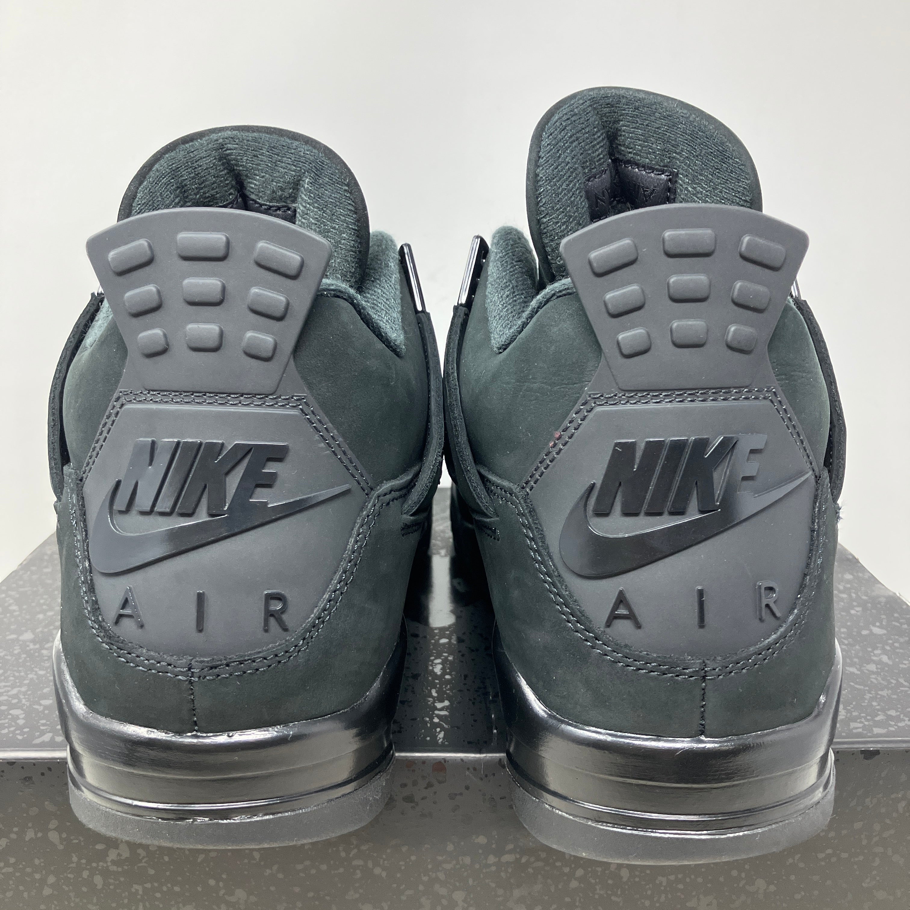 Jordan 4 Retro Black Cat (2025)