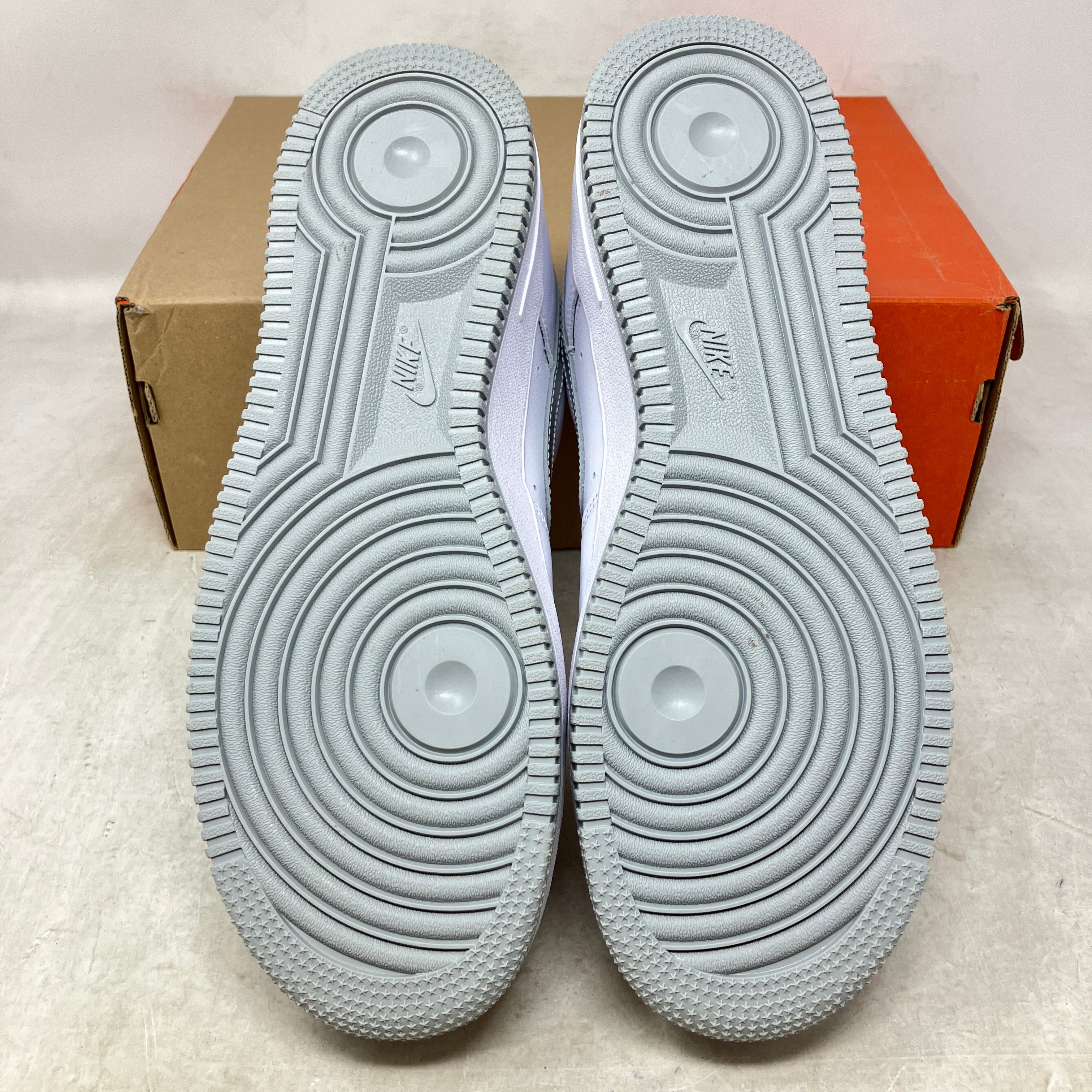 Nike Air Force 1 '07 Low Color of the Month White Metallic Silver