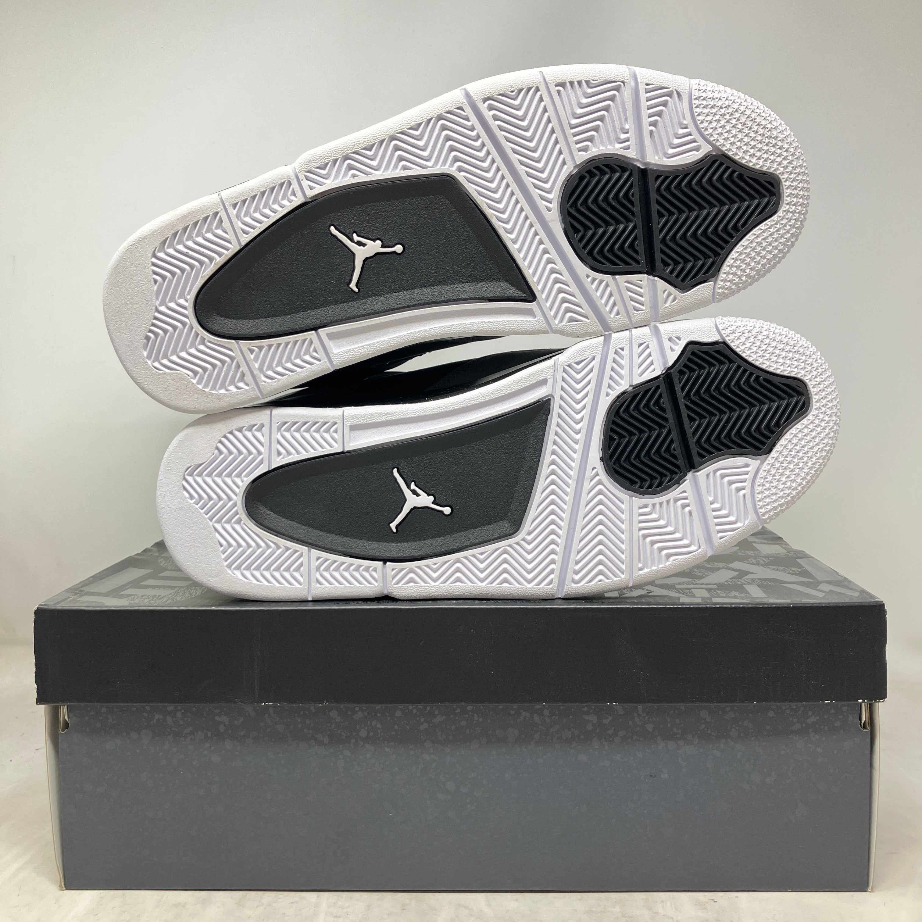 Jordan 4 Retro Fear (2024)