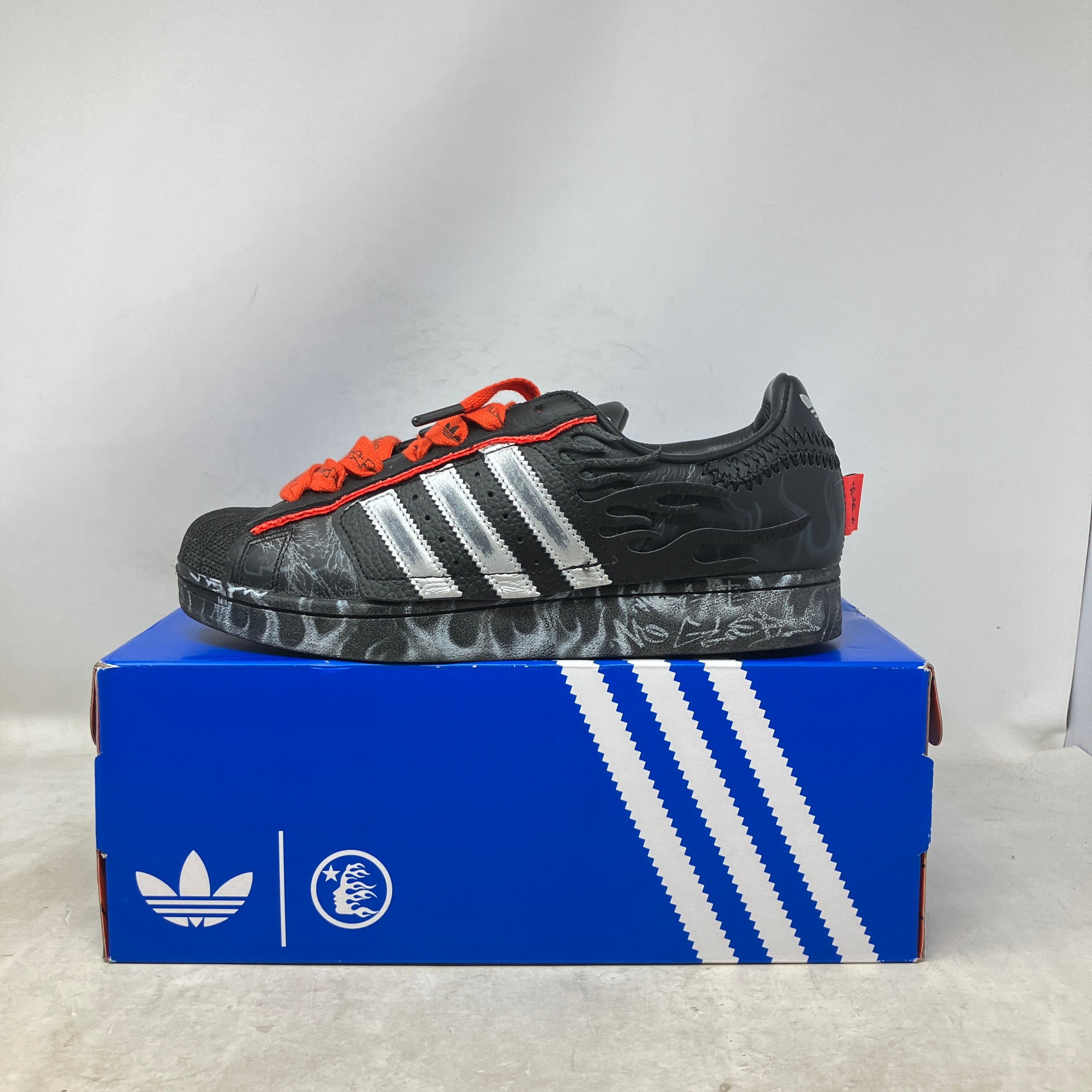 adidas Superstar Hellstar