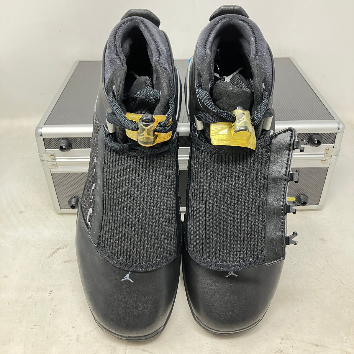 Jordan 17 Black Metallic Silver (2002)