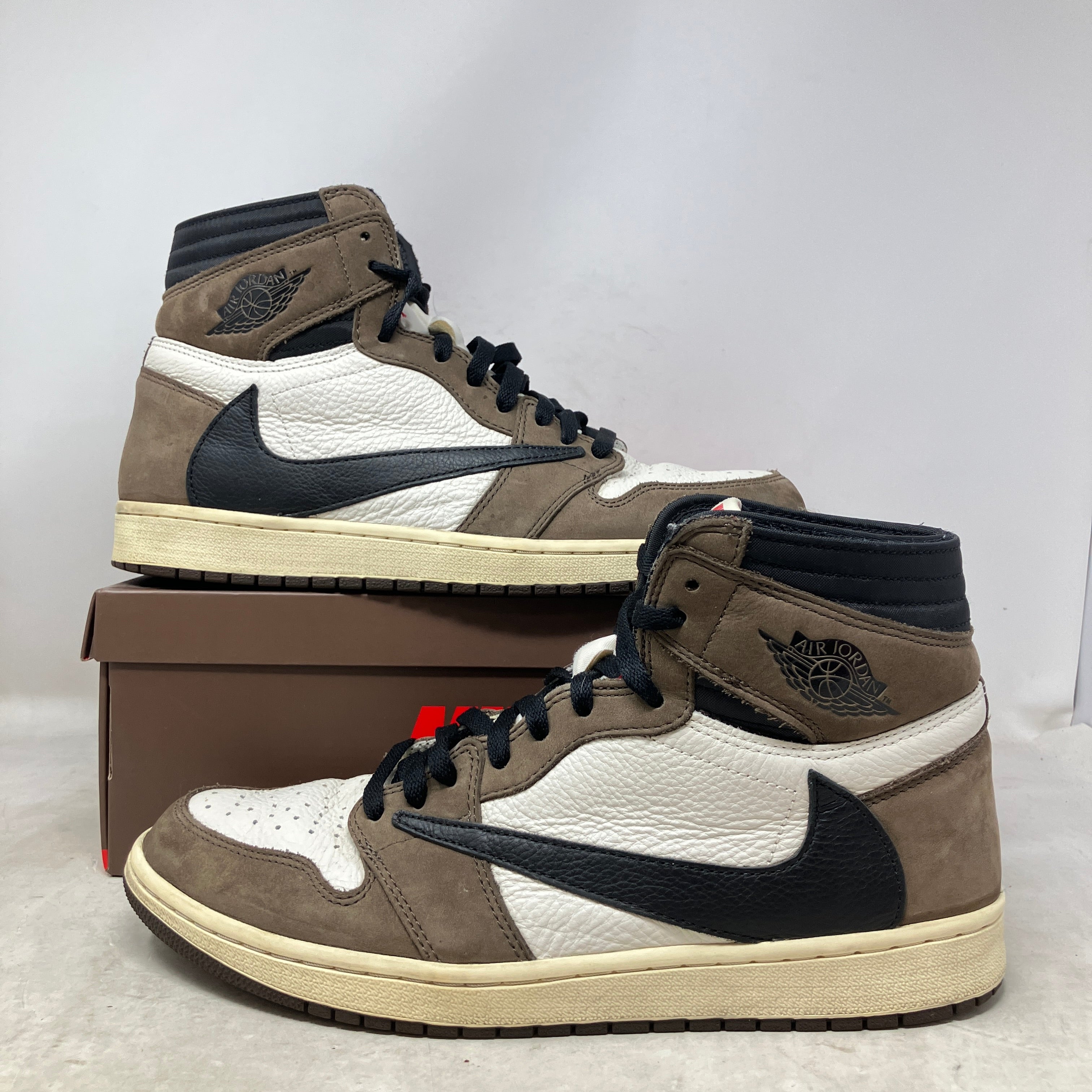 Jordan 1 Retro High OG SP Travis Scott Mocha