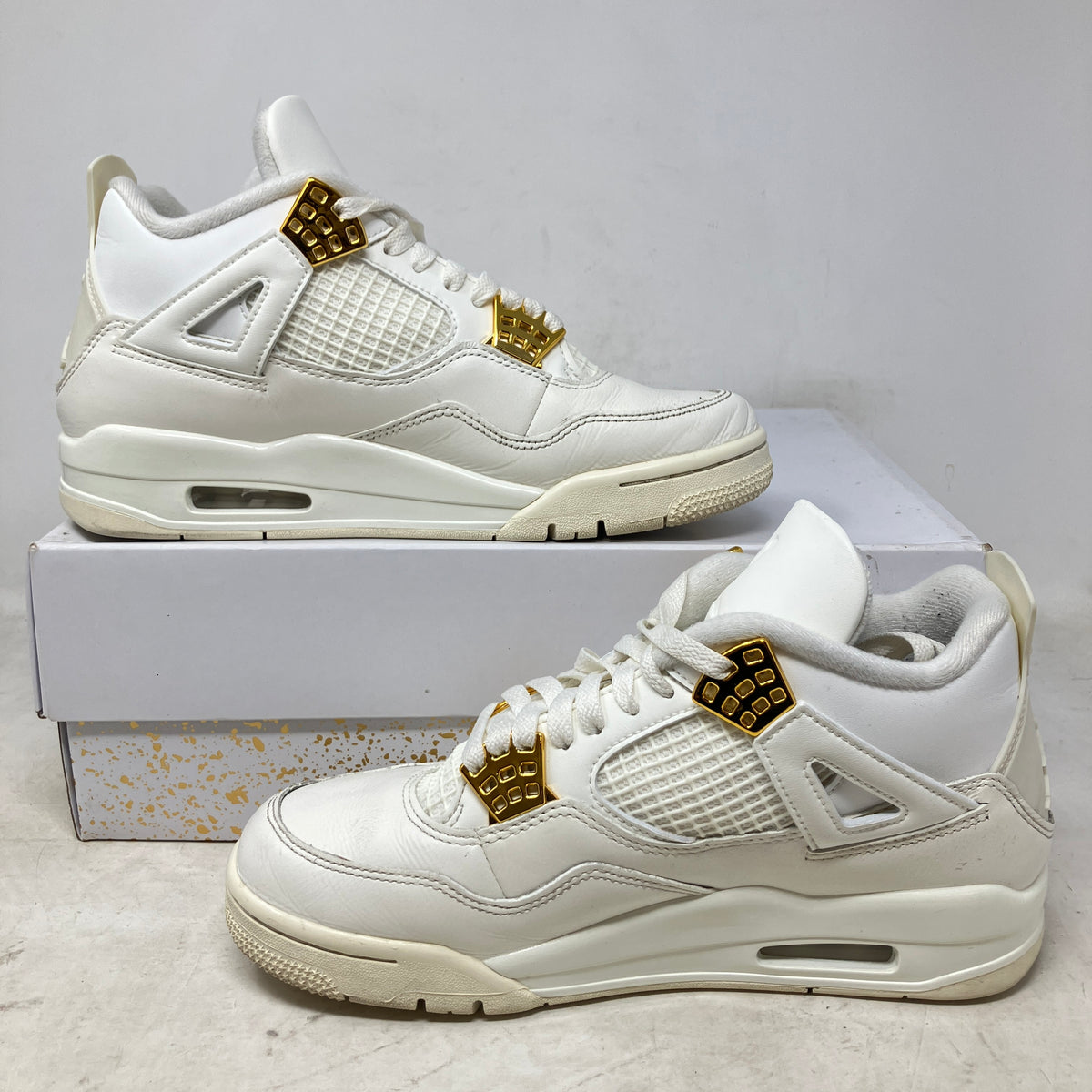 Jordan 4 Retro Metallic Gold (Women's)