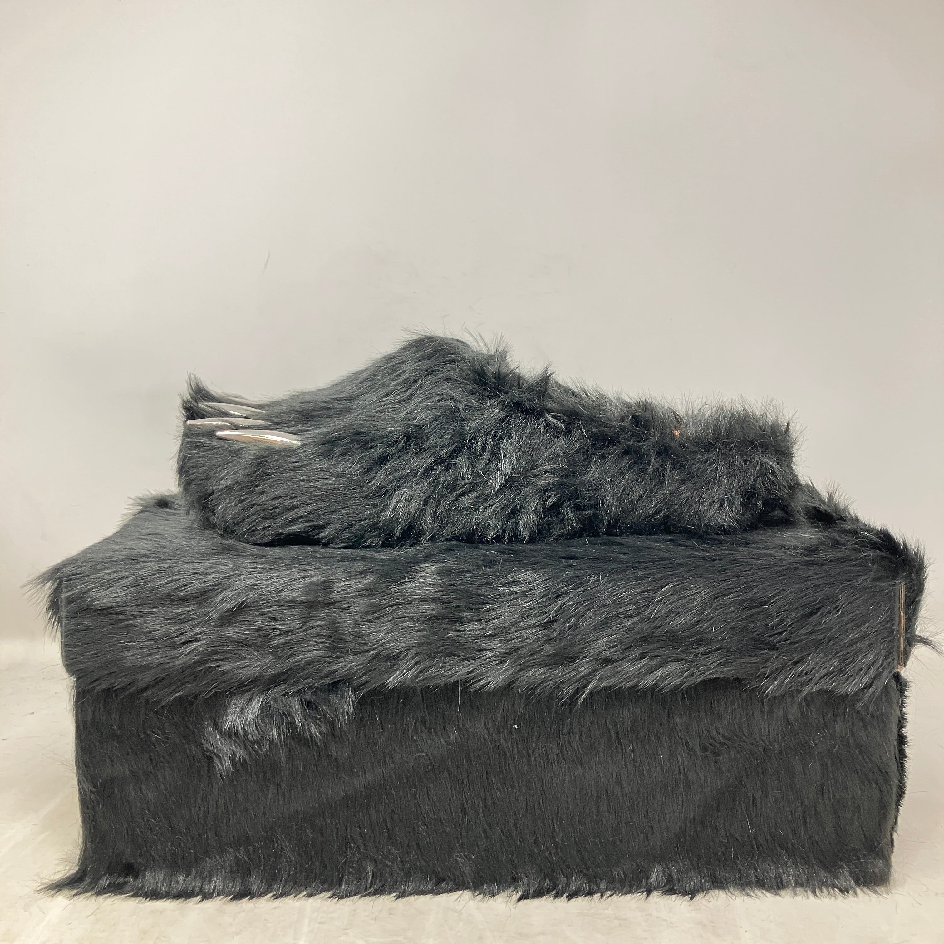 Bravest Studios Bear Claw Mule Black – Hidden Realm