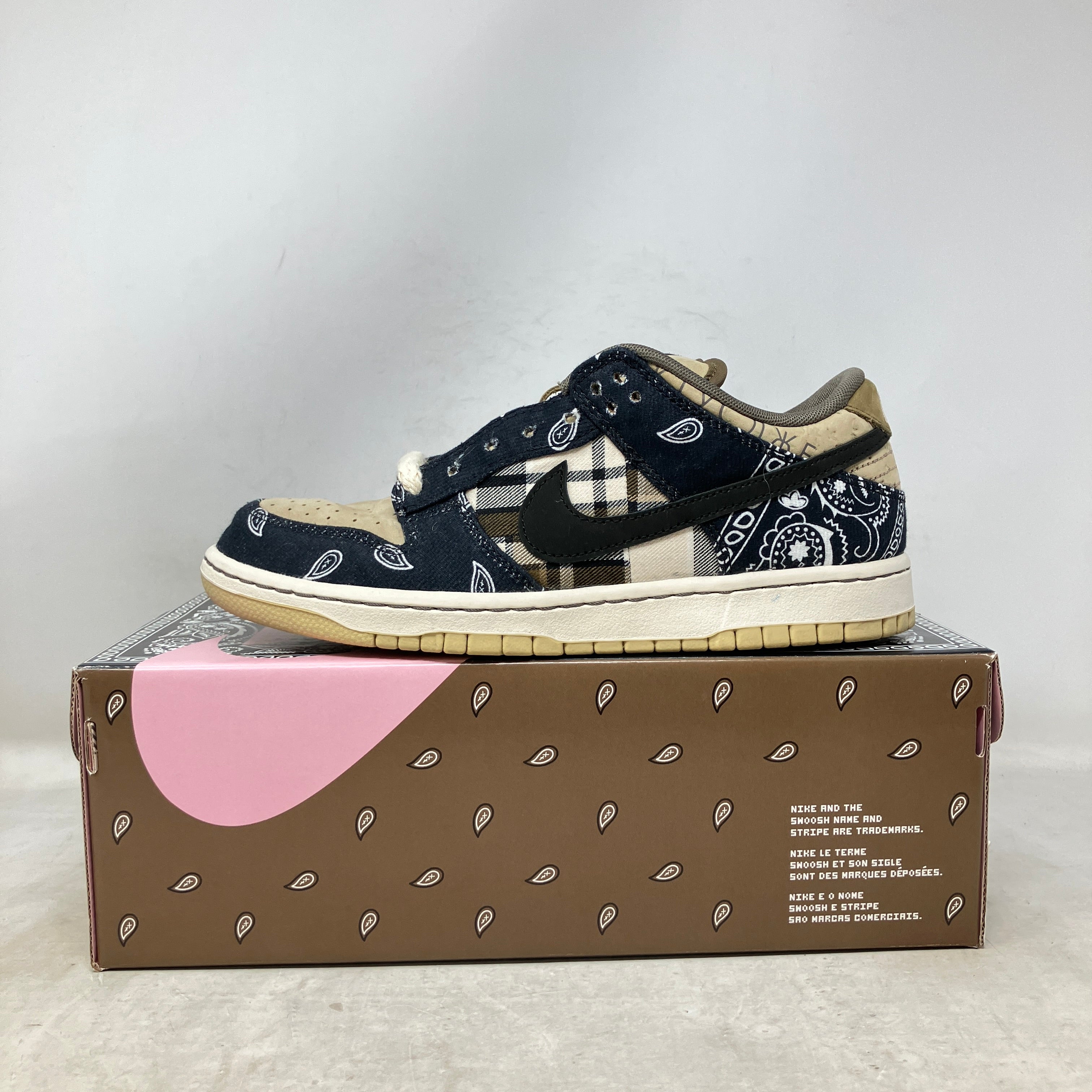 Nike SB Dunk Low Travis Scott