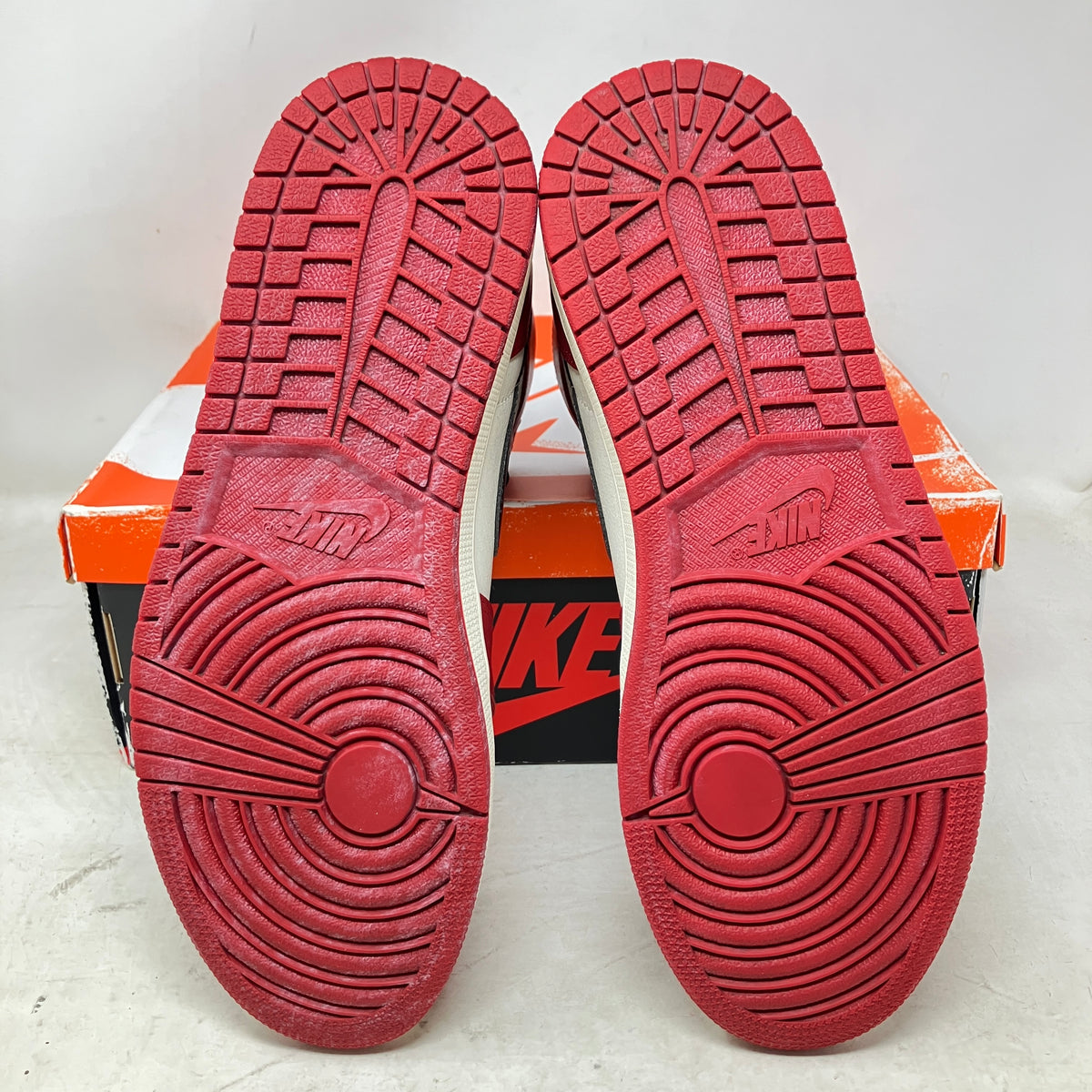 Jordan 1 Retro High OG Chicago Lost and Found