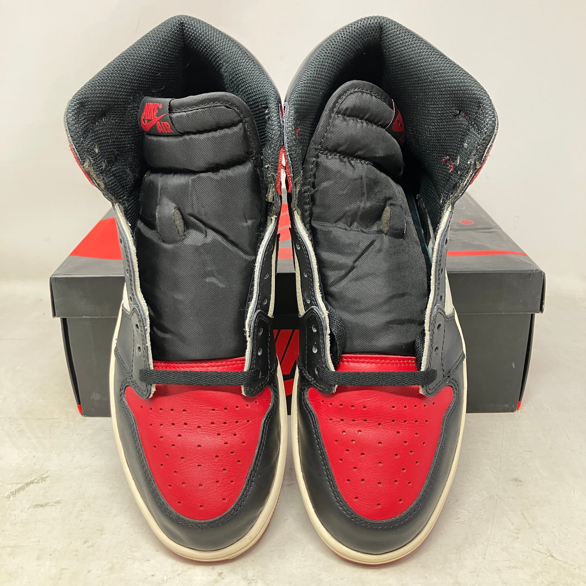 Jordan 1 Retro High Bred Toe