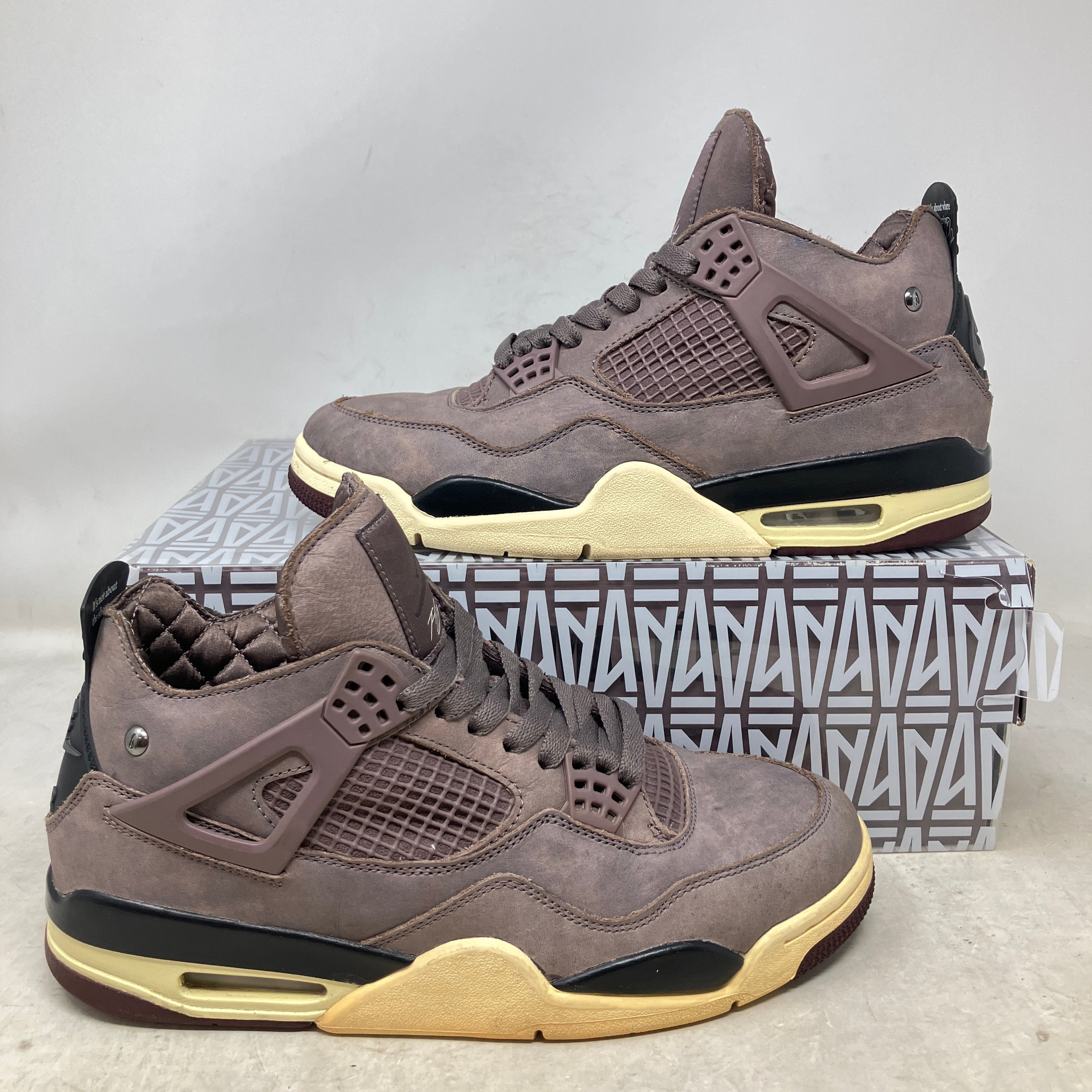 Jordan 4 Retro SP A Ma Maniére Violet Ore