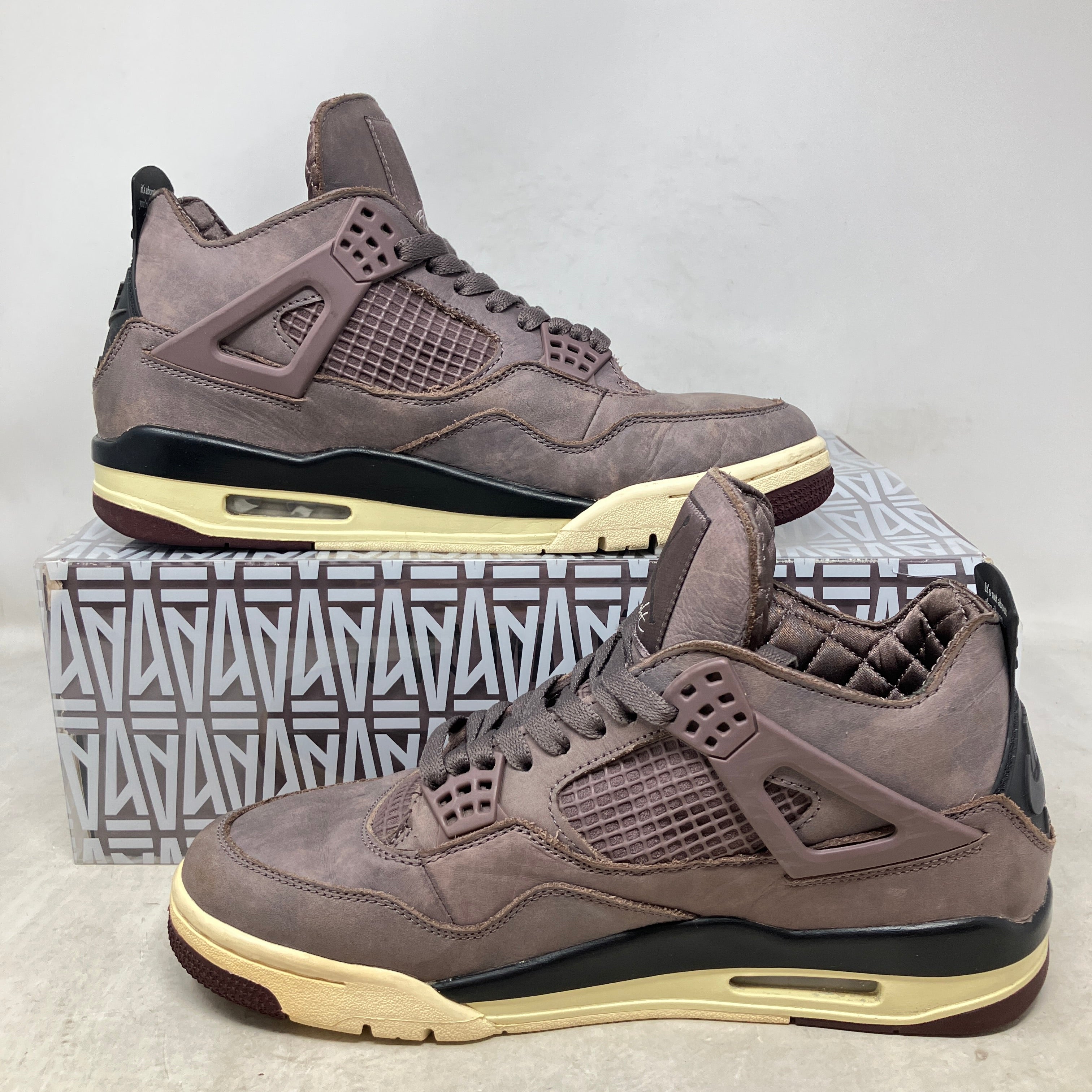 Jordan 4 Retro SP A Ma Maniére Violet Ore