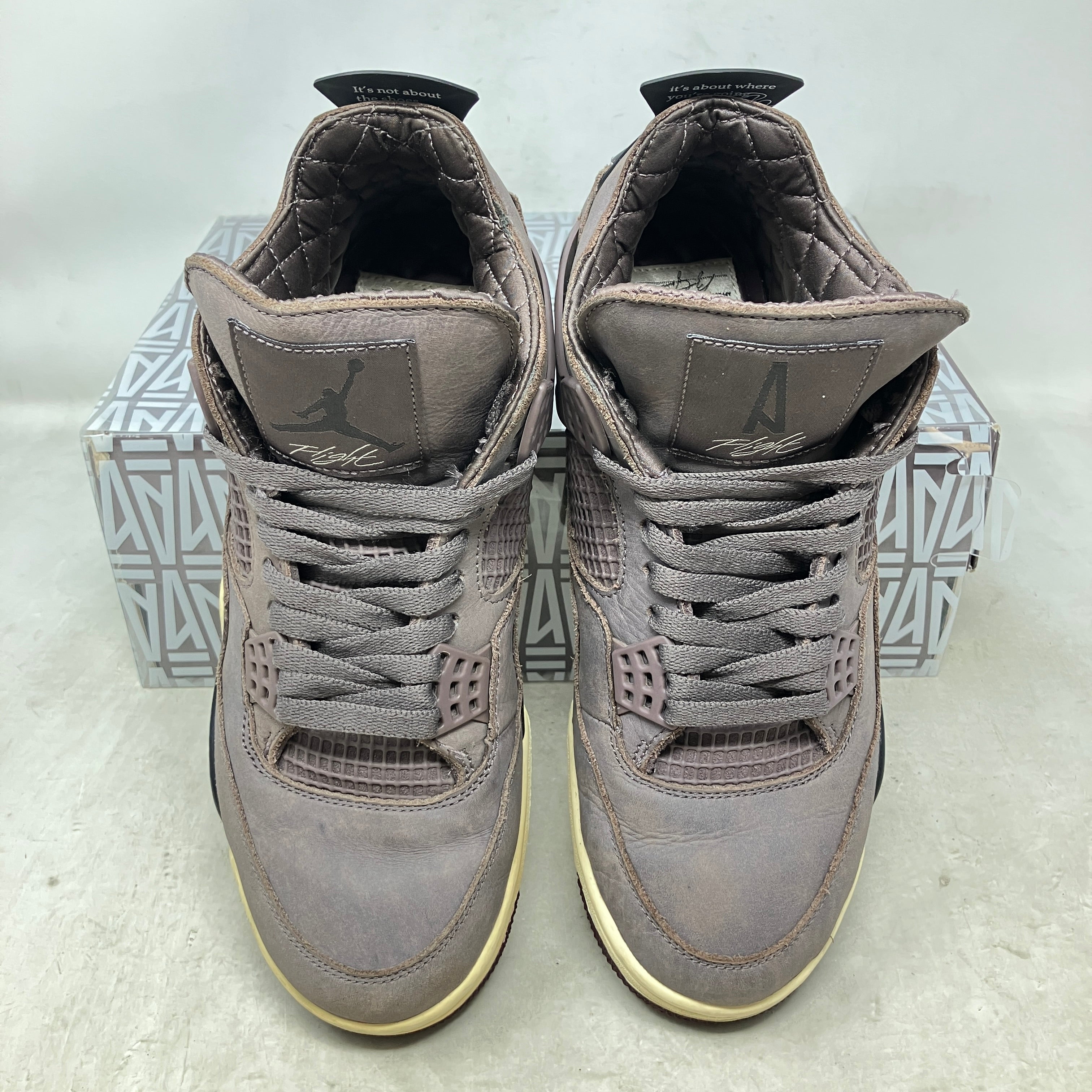 Jordan 4 Retro SP A Ma Maniére Violet Ore