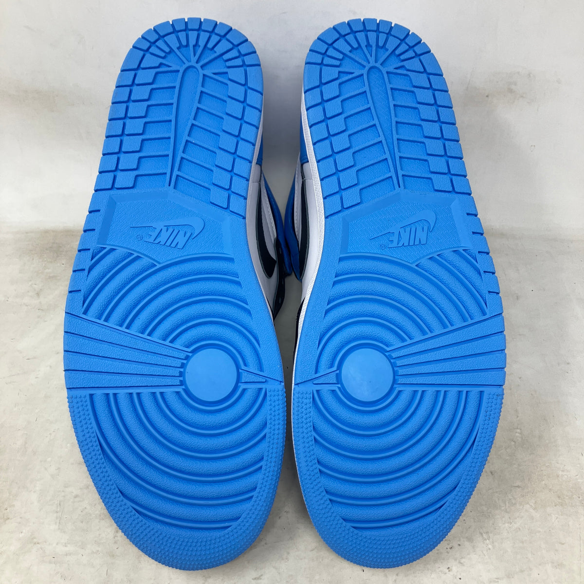 Jordan 1 Retro High OG UNC Toe