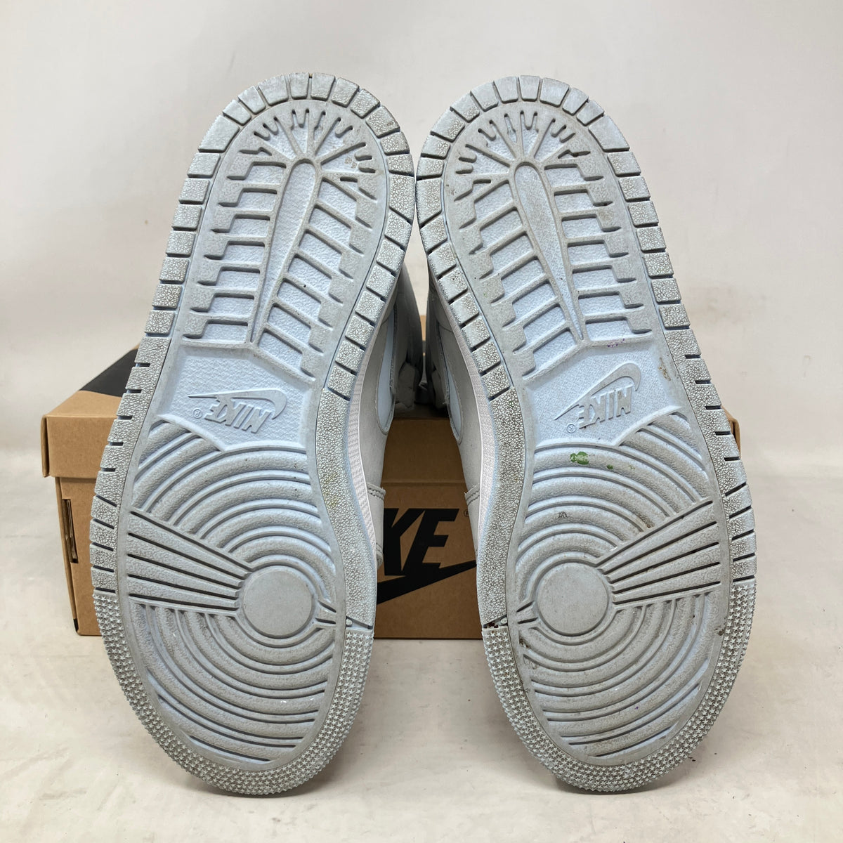Jordan 1 High Zoom Air CMFT Grey Fog (Women's)