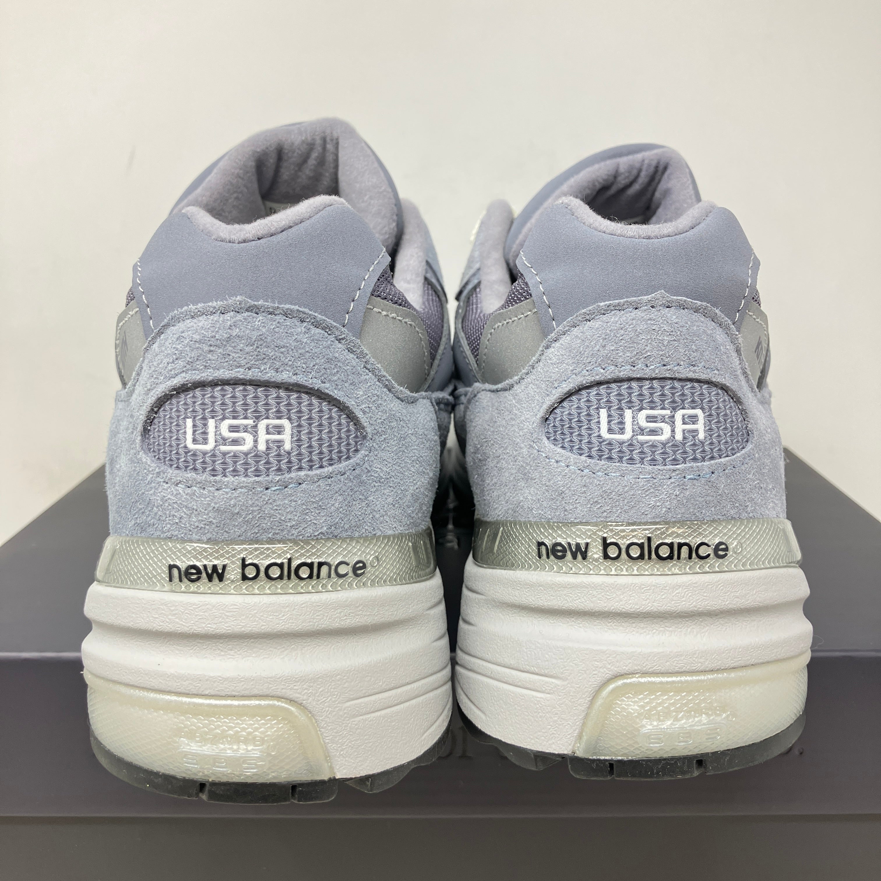 New Balance 992 MiUSA Kith Argon