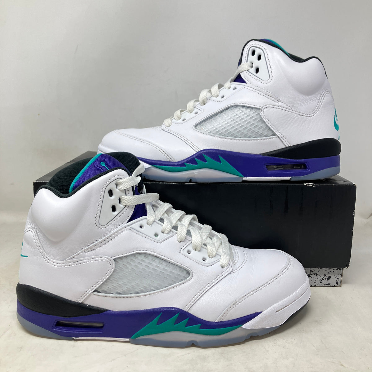 Jordan 5 Retro Grape (2025)