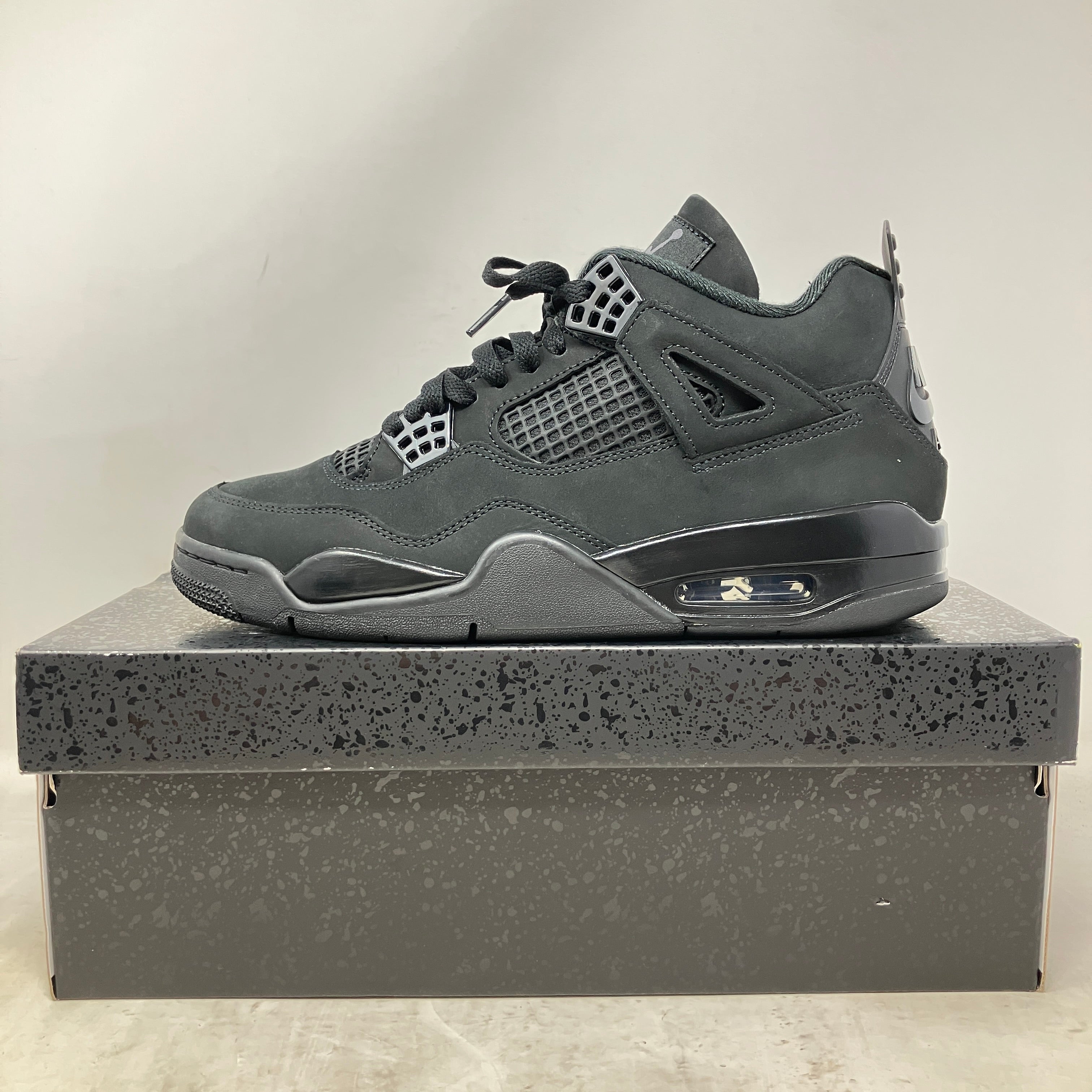 Jordan 4 Retro Black Cat (2025)