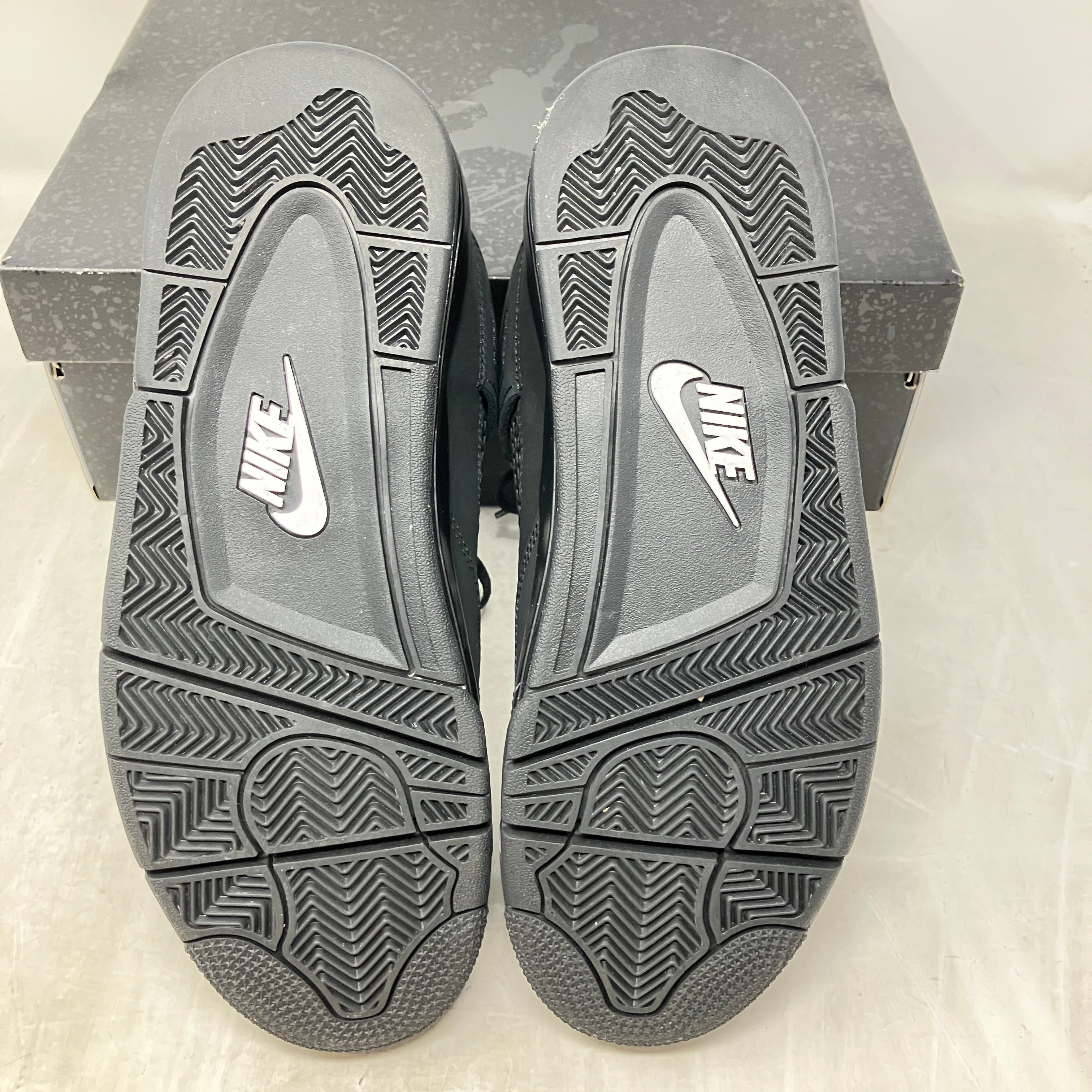 Jordan 4 Retro Black Cat (2025)
