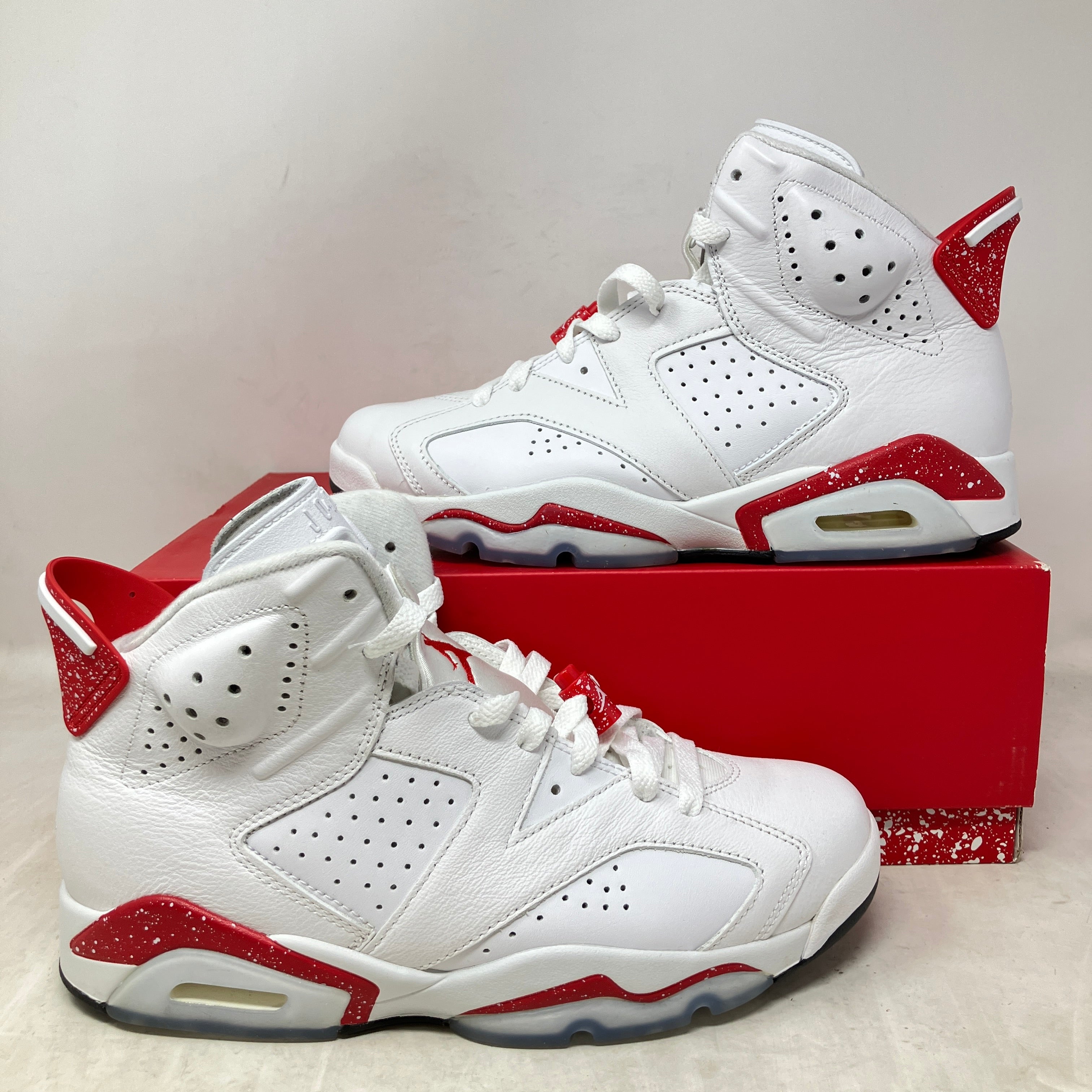 Jordan 6 Retro Red Oreo
