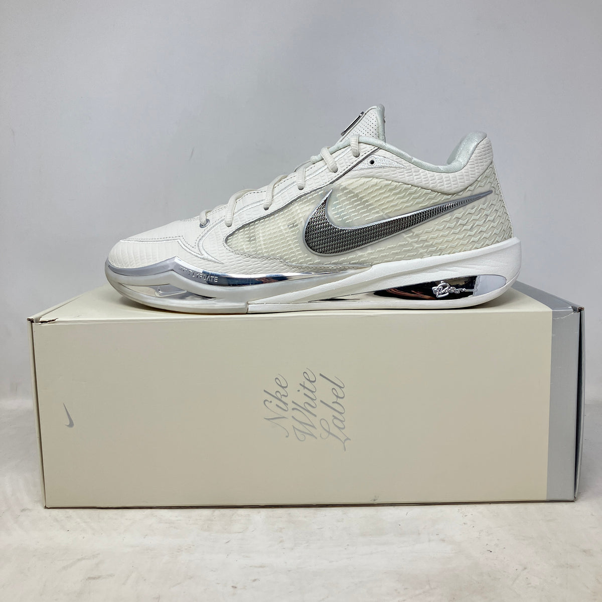 Nike Sabrina 4 LX White Label (Women's)