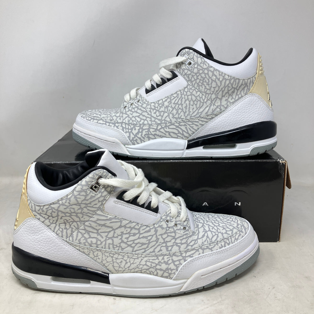 Jordan 3 Retro White Flip (2007)