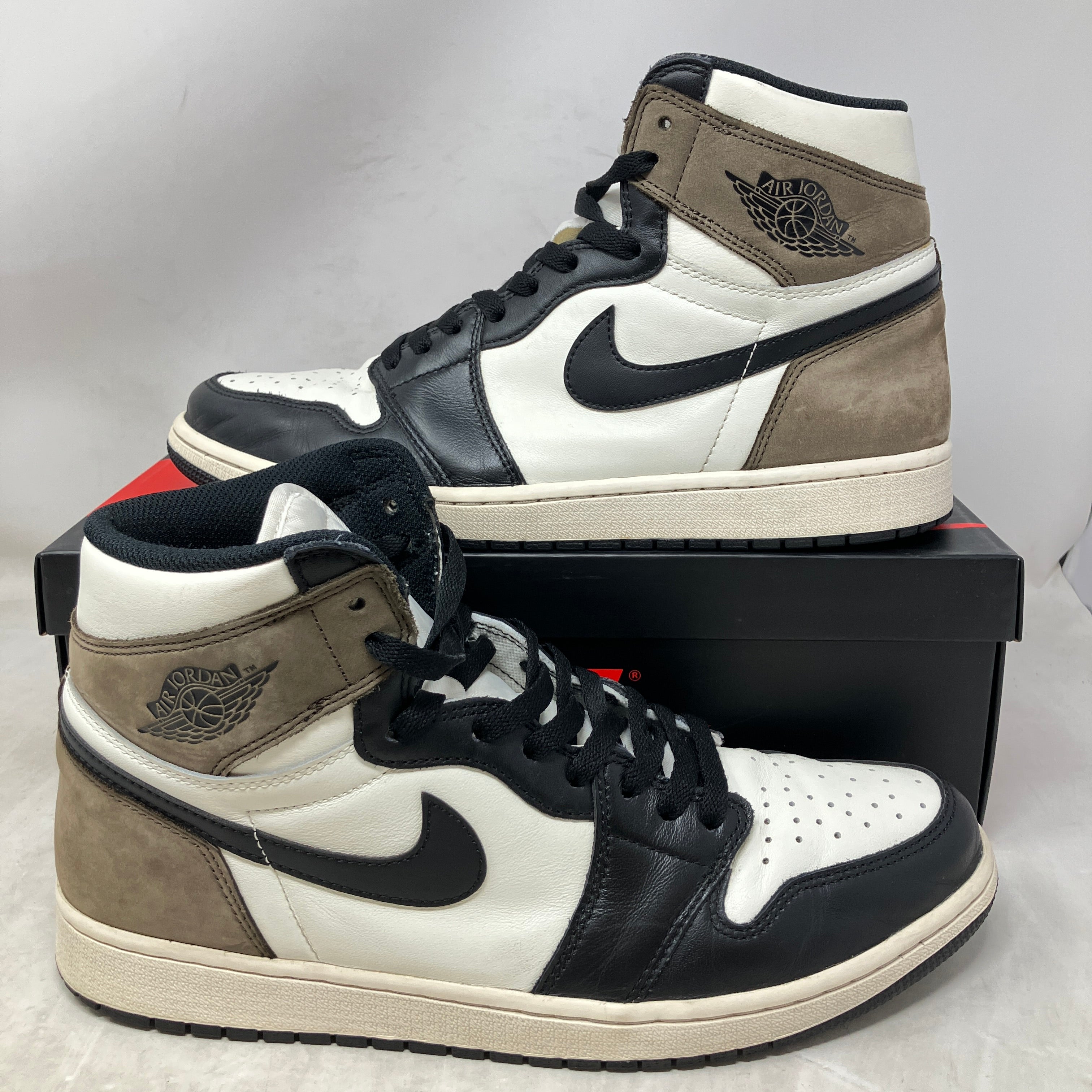 Jordan 1 Retro High Dark Mocha