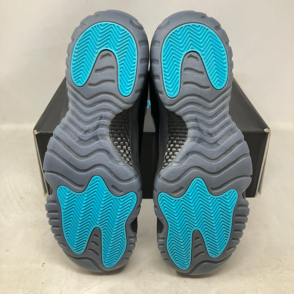Jordan 11 Retro Gamma Blue (2025)