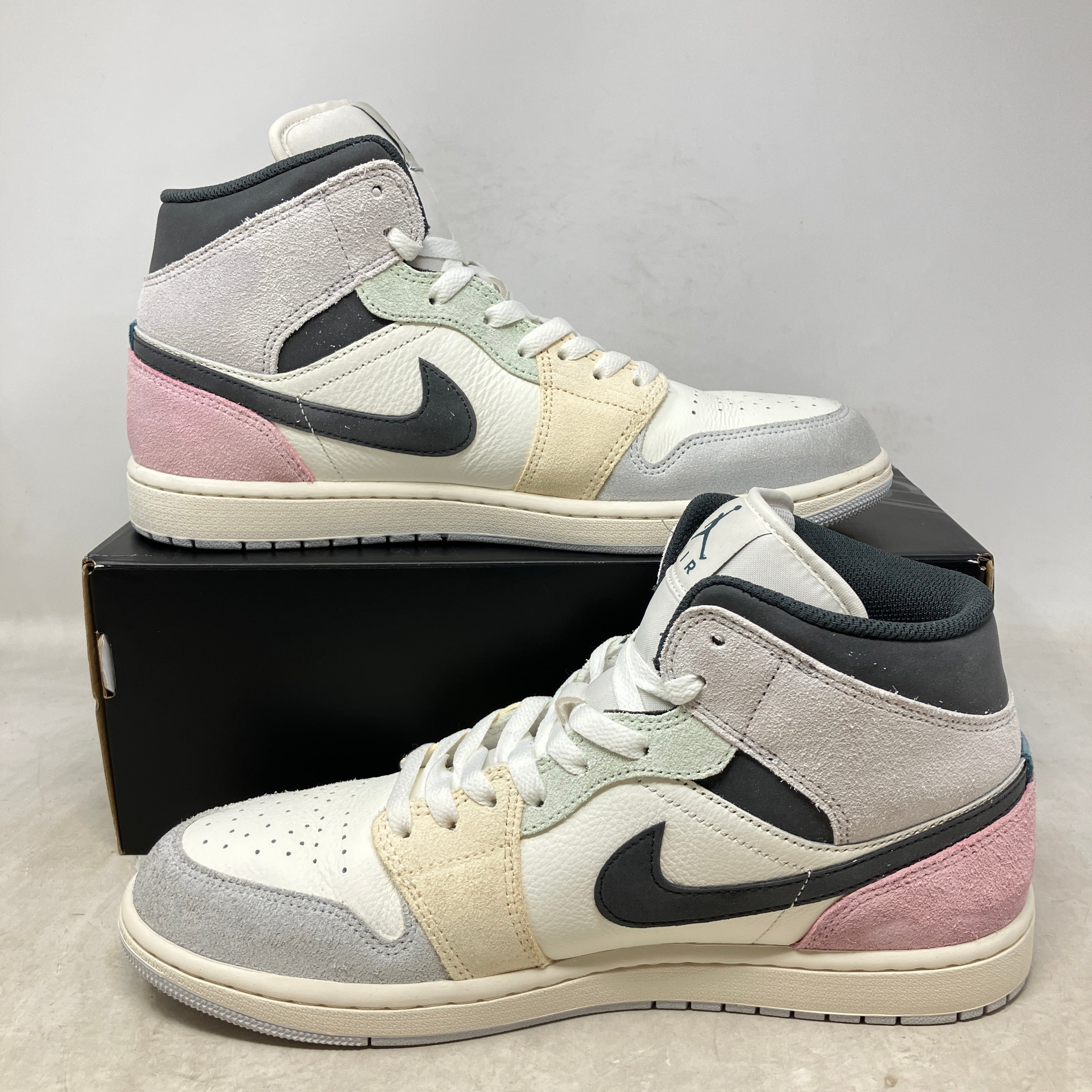 Jordan 1 Mid SE Sail Pastels
