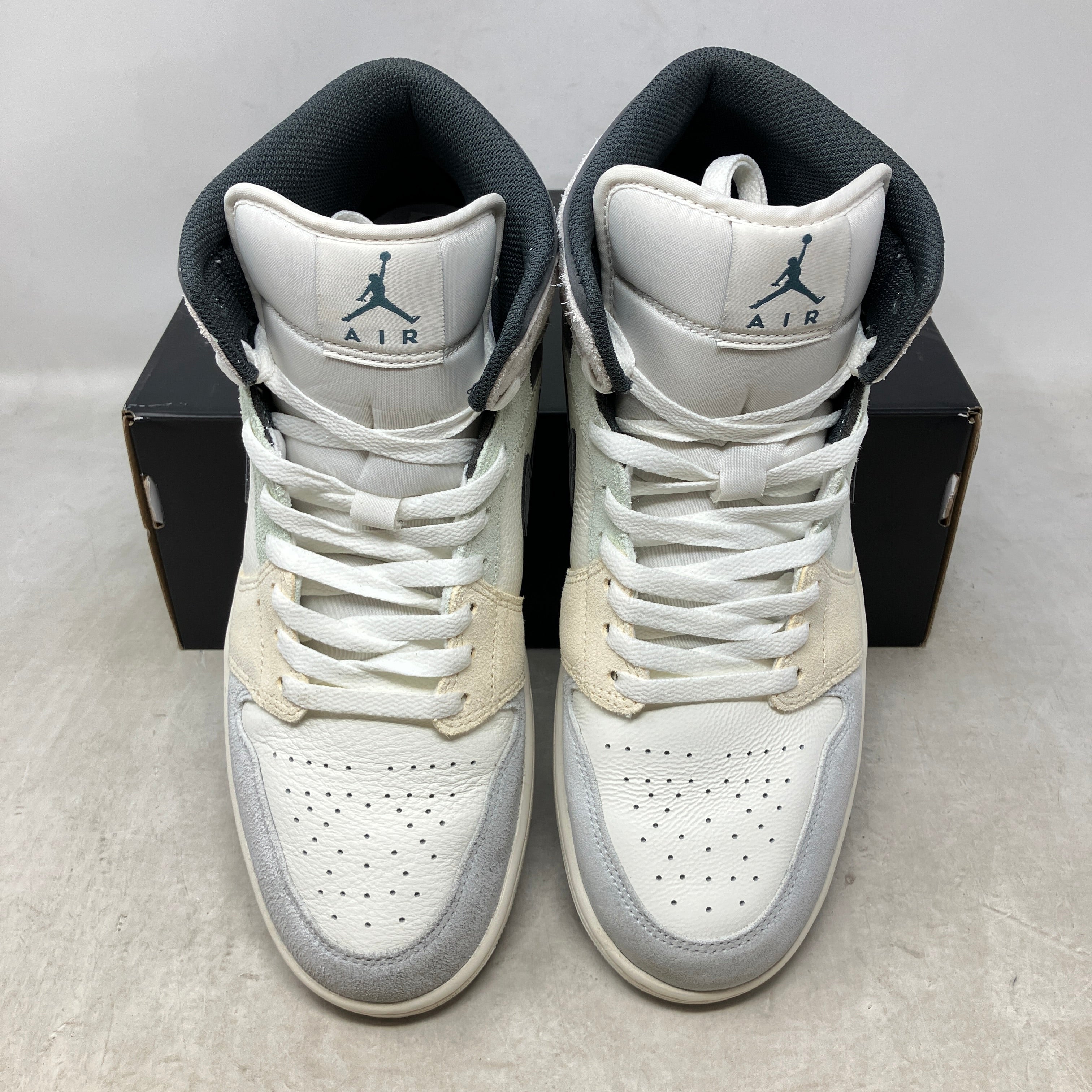 Jordan 1 Mid SE Sail Pastels