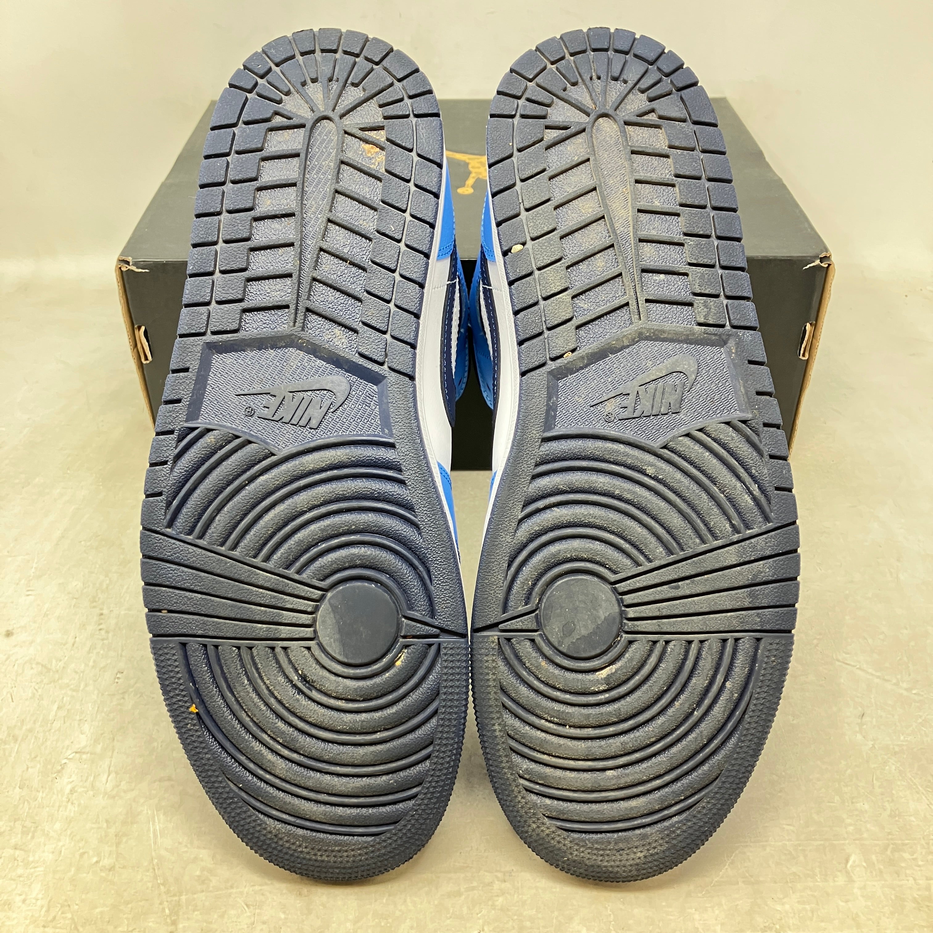 Jordan 1 Mid University Blue Midnight Navy