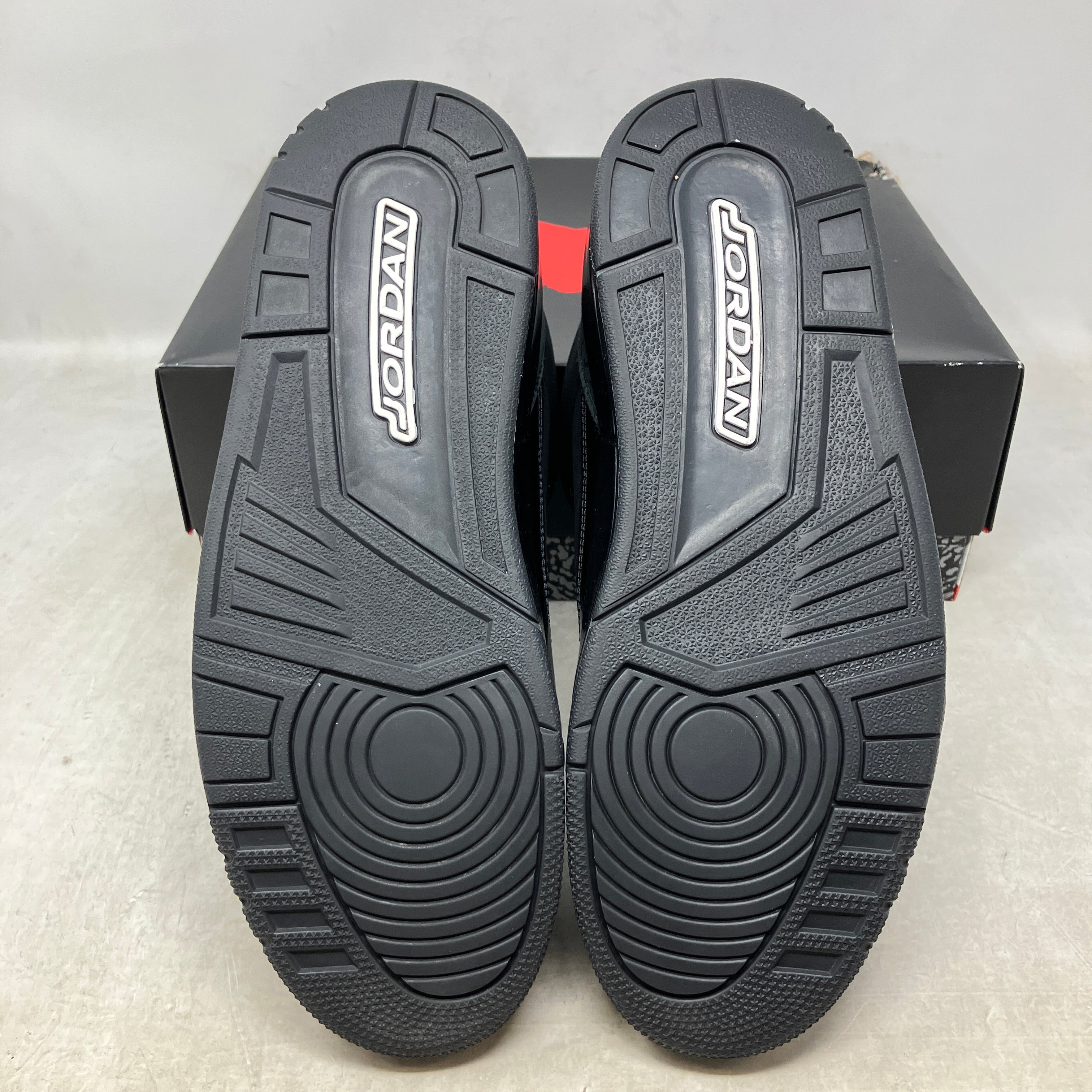 Jordan 3 Retro Black Cat (2025)