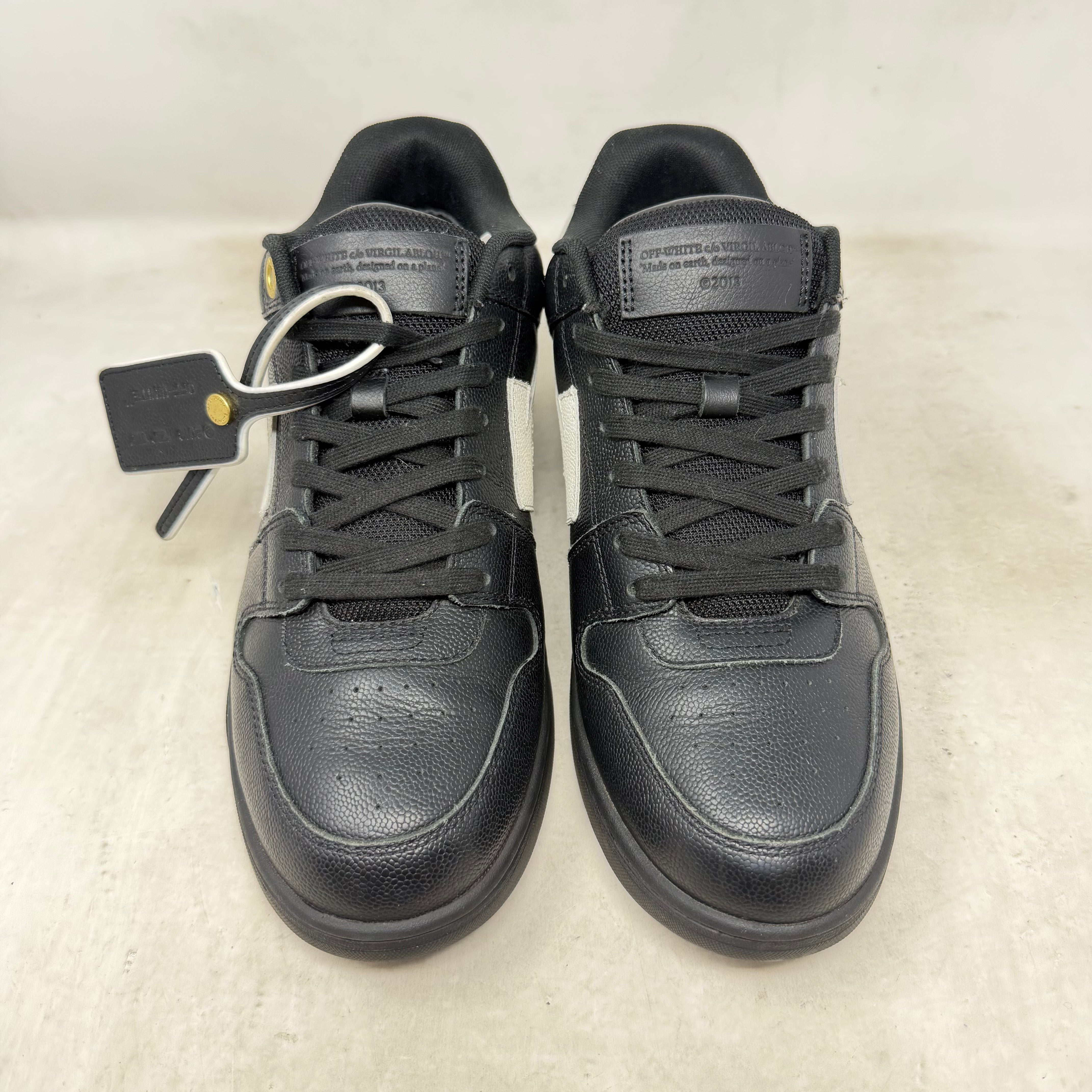 OFF-WHITE Out Of Office "OOO" Low Tops Black White Gold