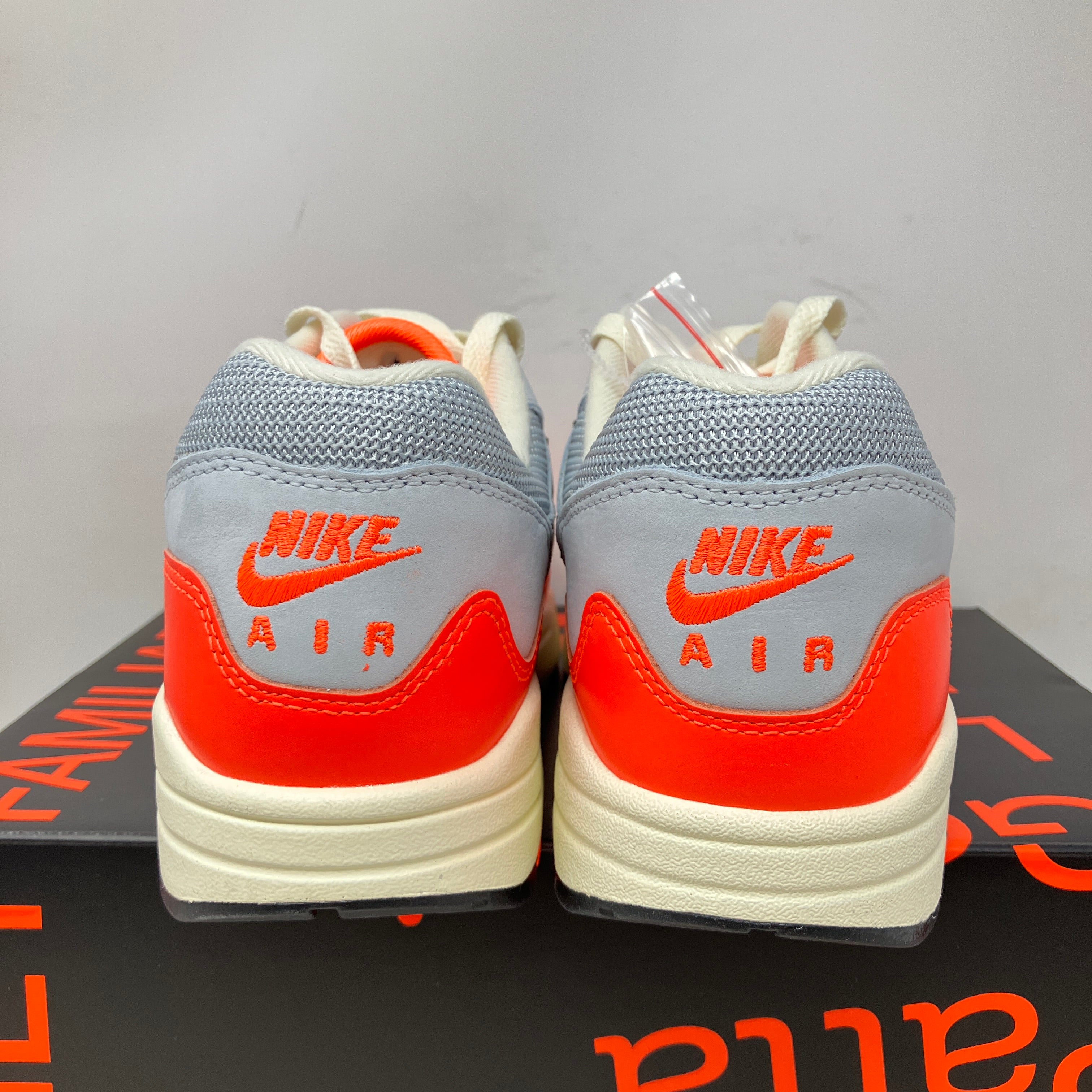 Nike Air Max 1 Patta Waves Hyper Crimson Pure Platinum (With Bracelet)