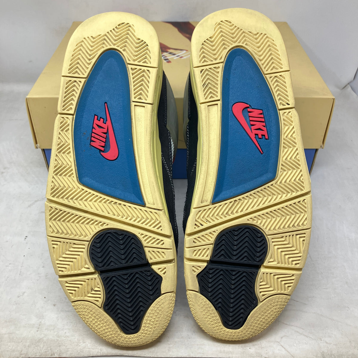 Jordan 4 Retro Union Off Noir