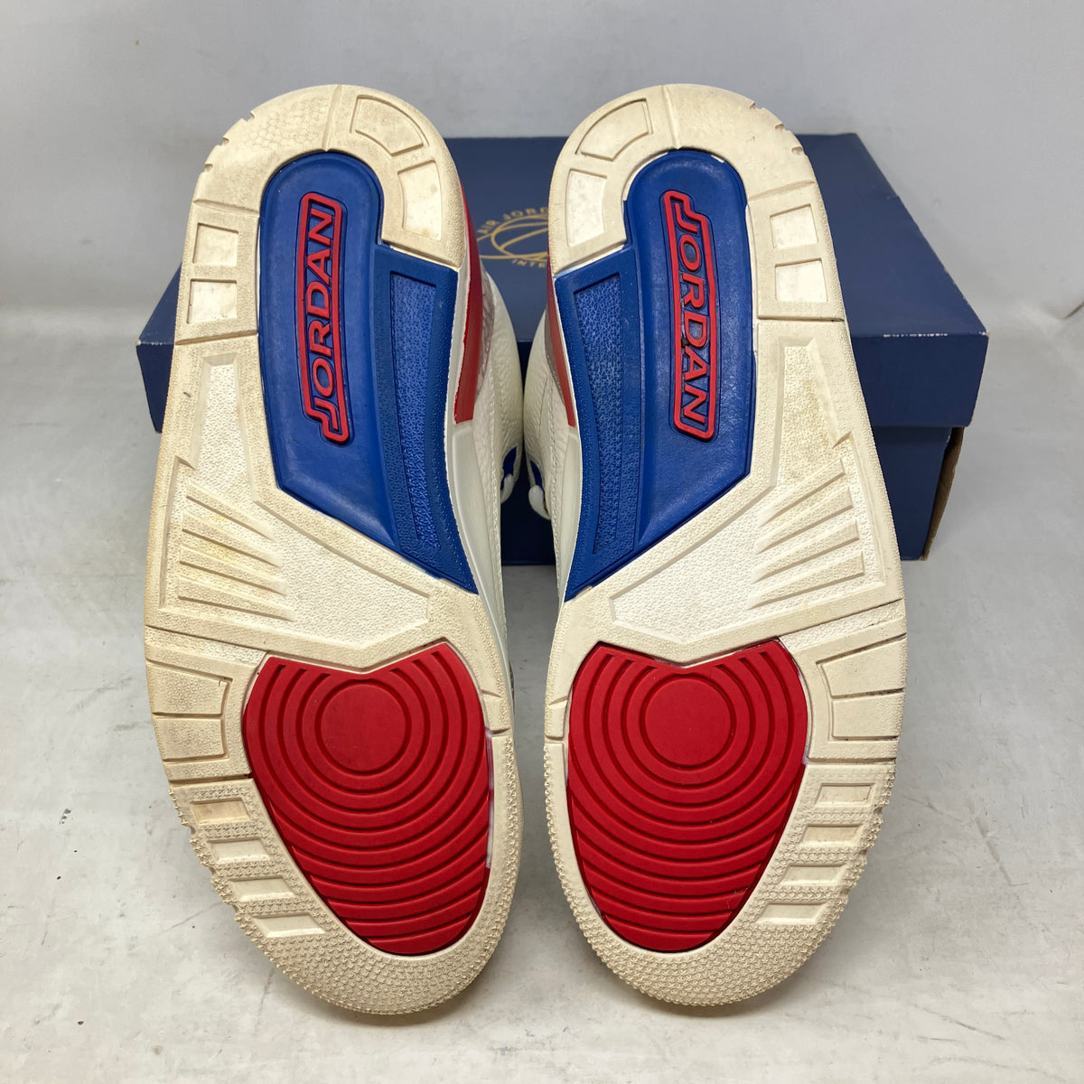 Jordan 3 Retro International Flight
