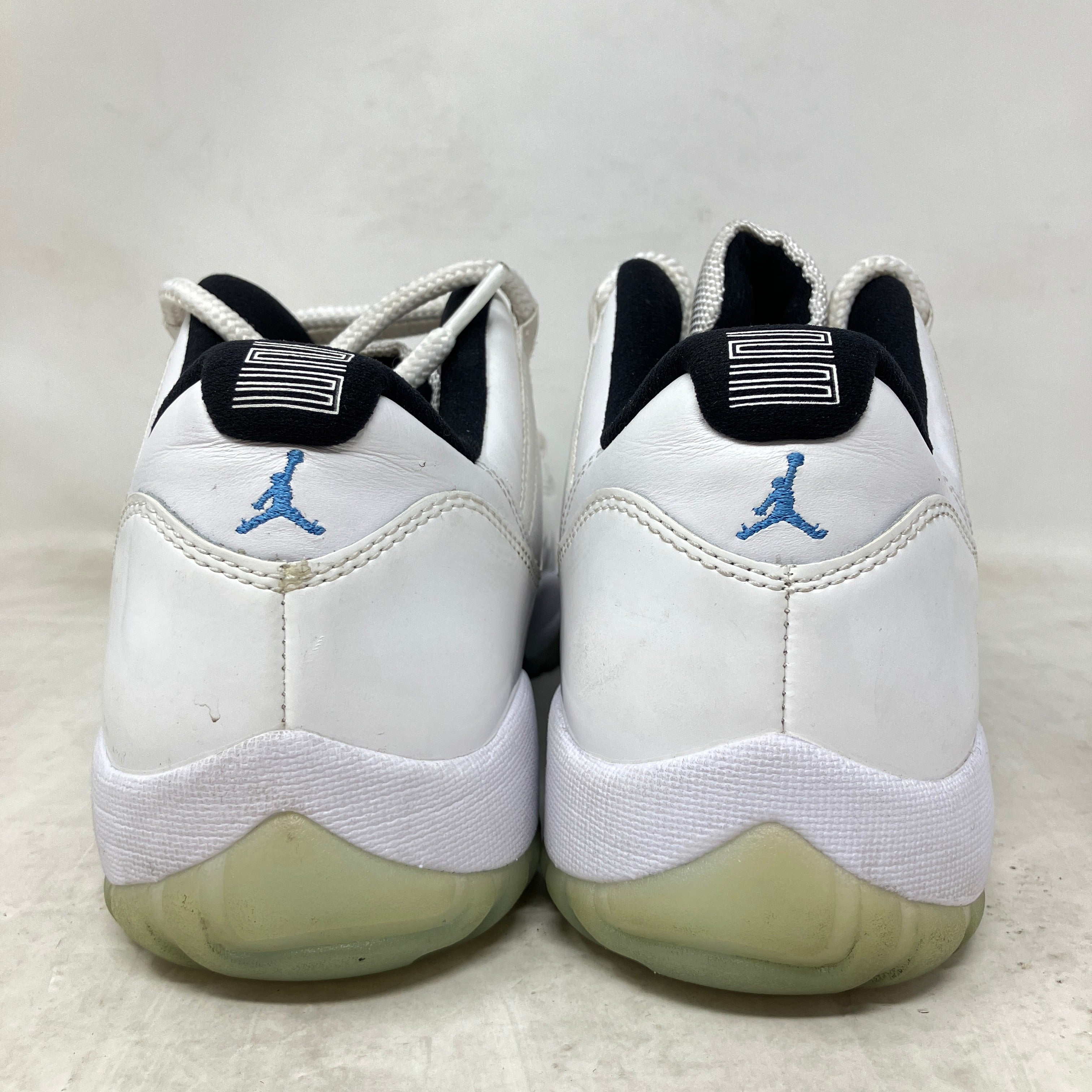 Jordan 11 Retro Low Legend Blue