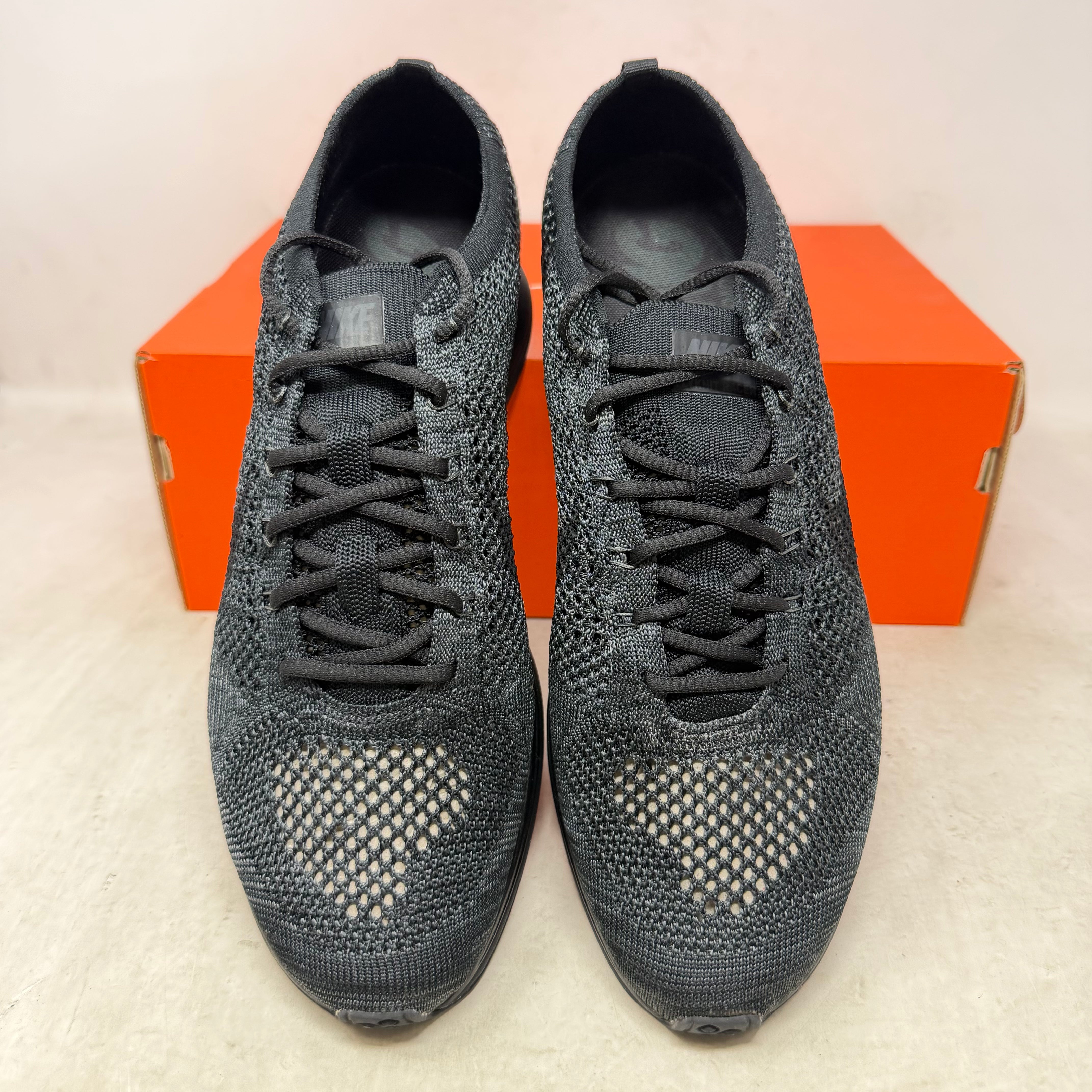 Nike Flyknit Racer Triple Black