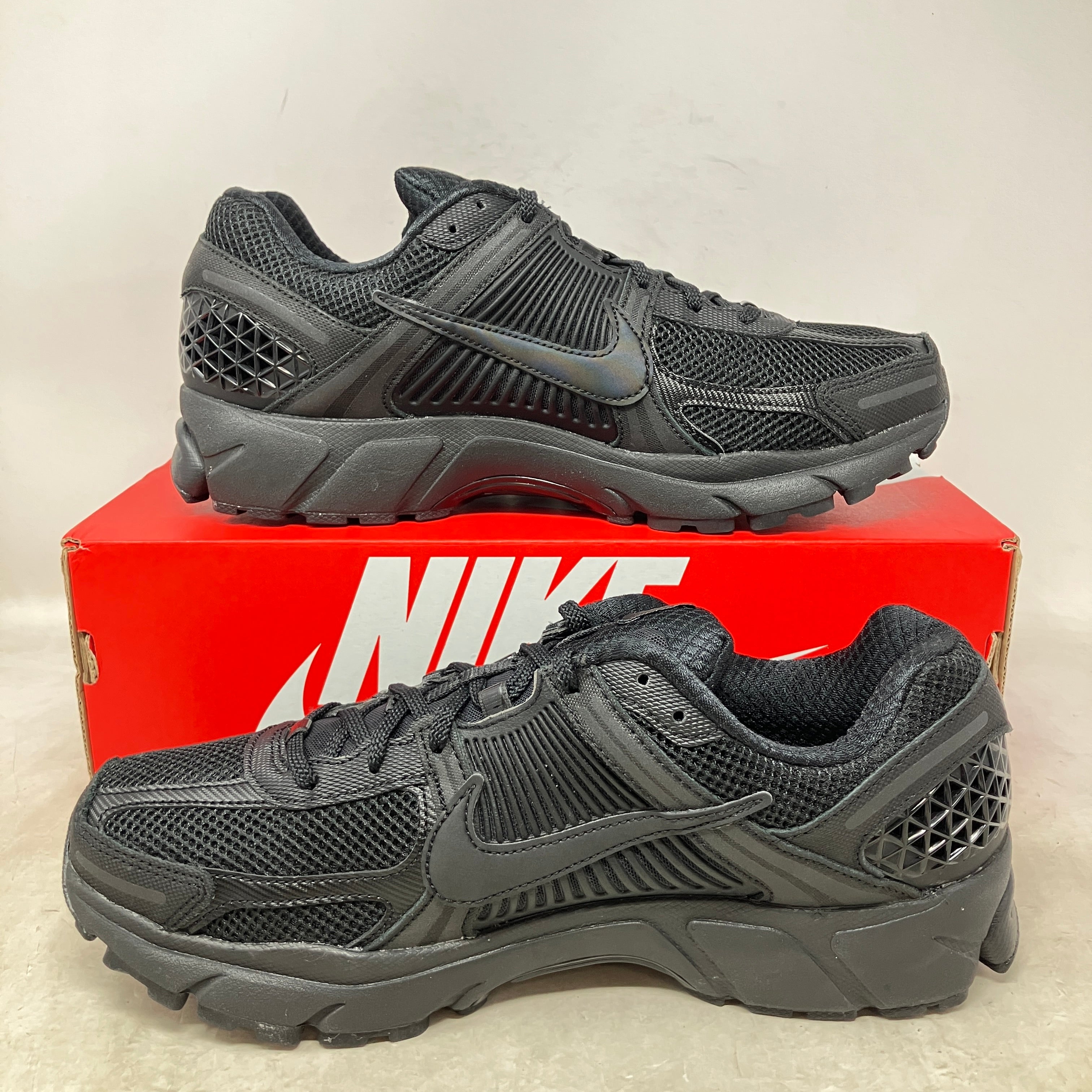 Nike Zoom Vomero 5 Triple Black (2023)
