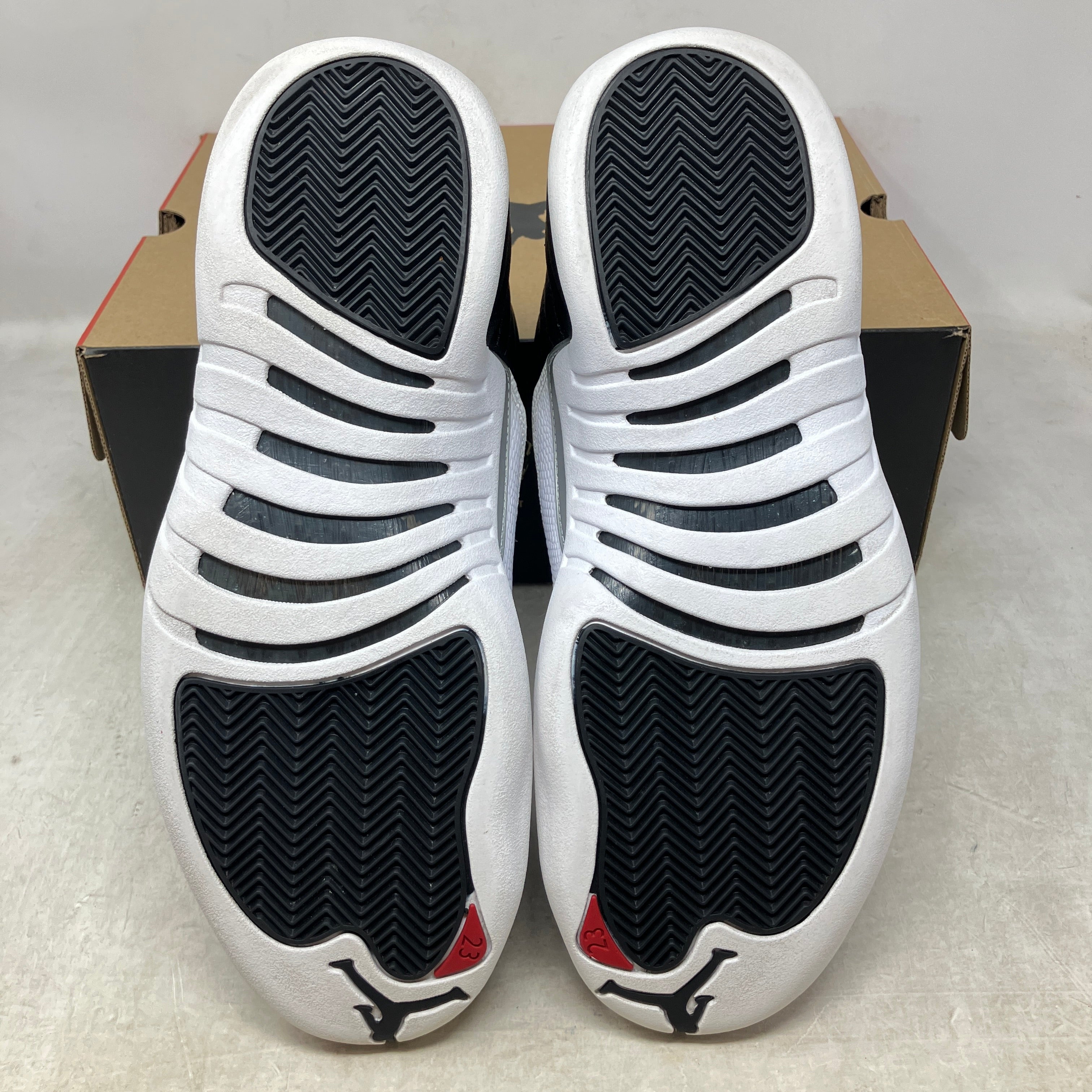 Jordan 12 Retro Playoffs (2022)